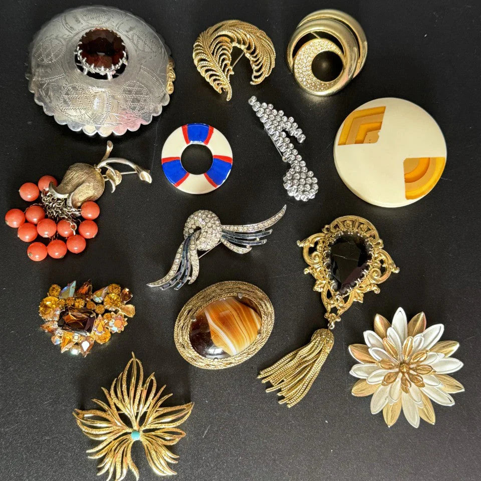Vintage Brooches Elegant Ladies Brooches and Pins