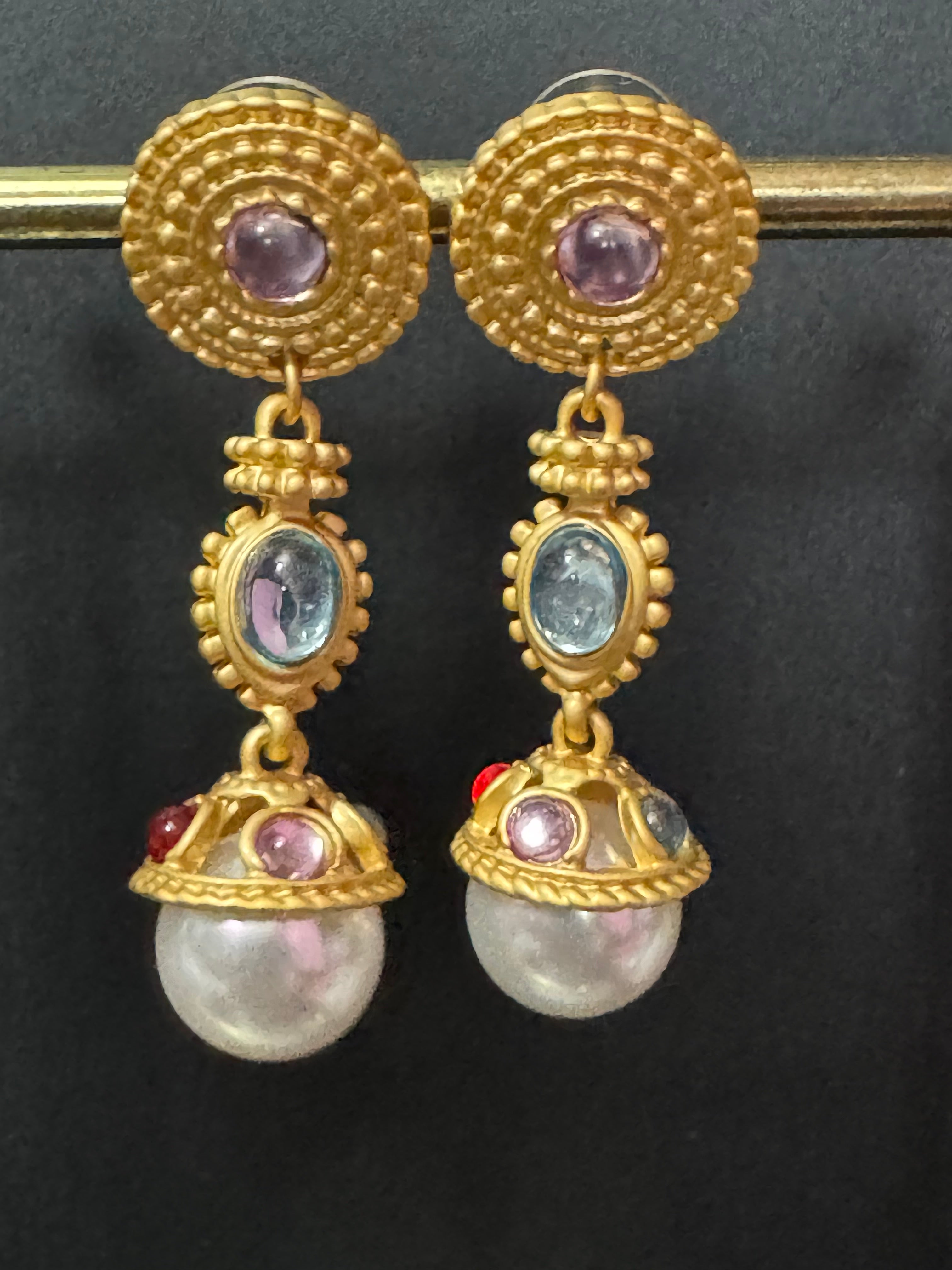 Matt gold Etruscan Gripoix style cabochon drop earrings