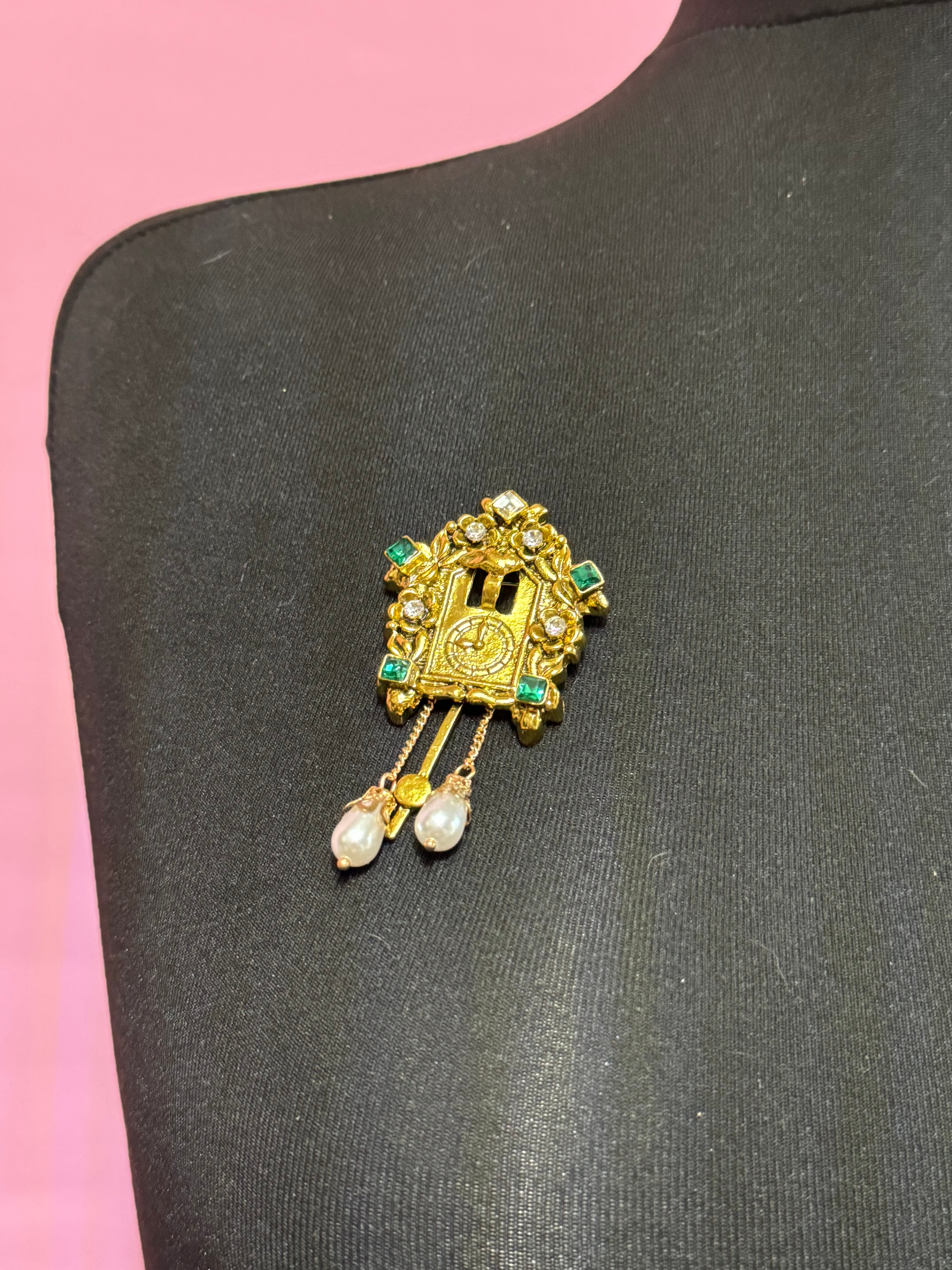 Combination novelty cuckoo clock brooch and pendant gold
