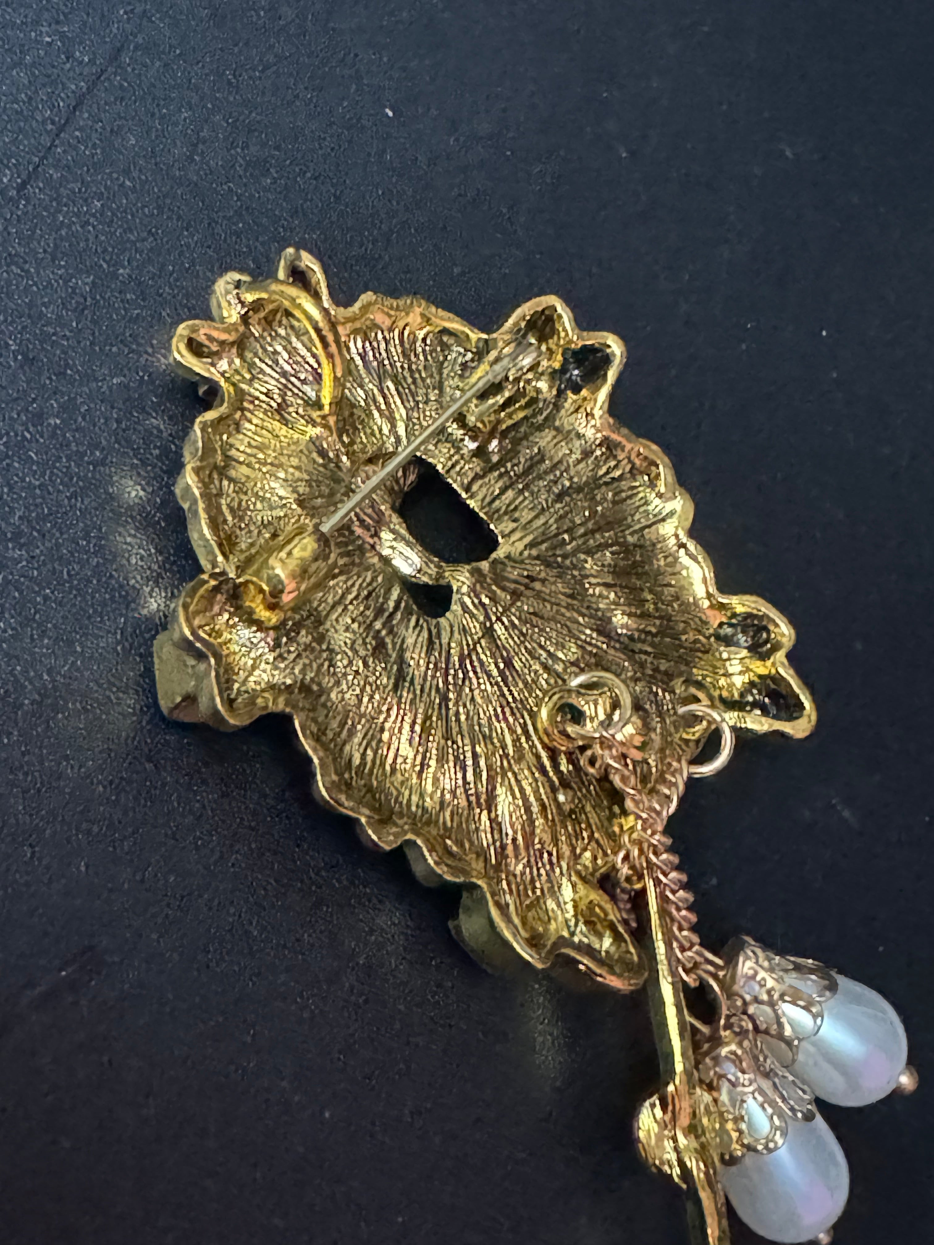 Combination novelty cuckoo clock brooch and pendant gold