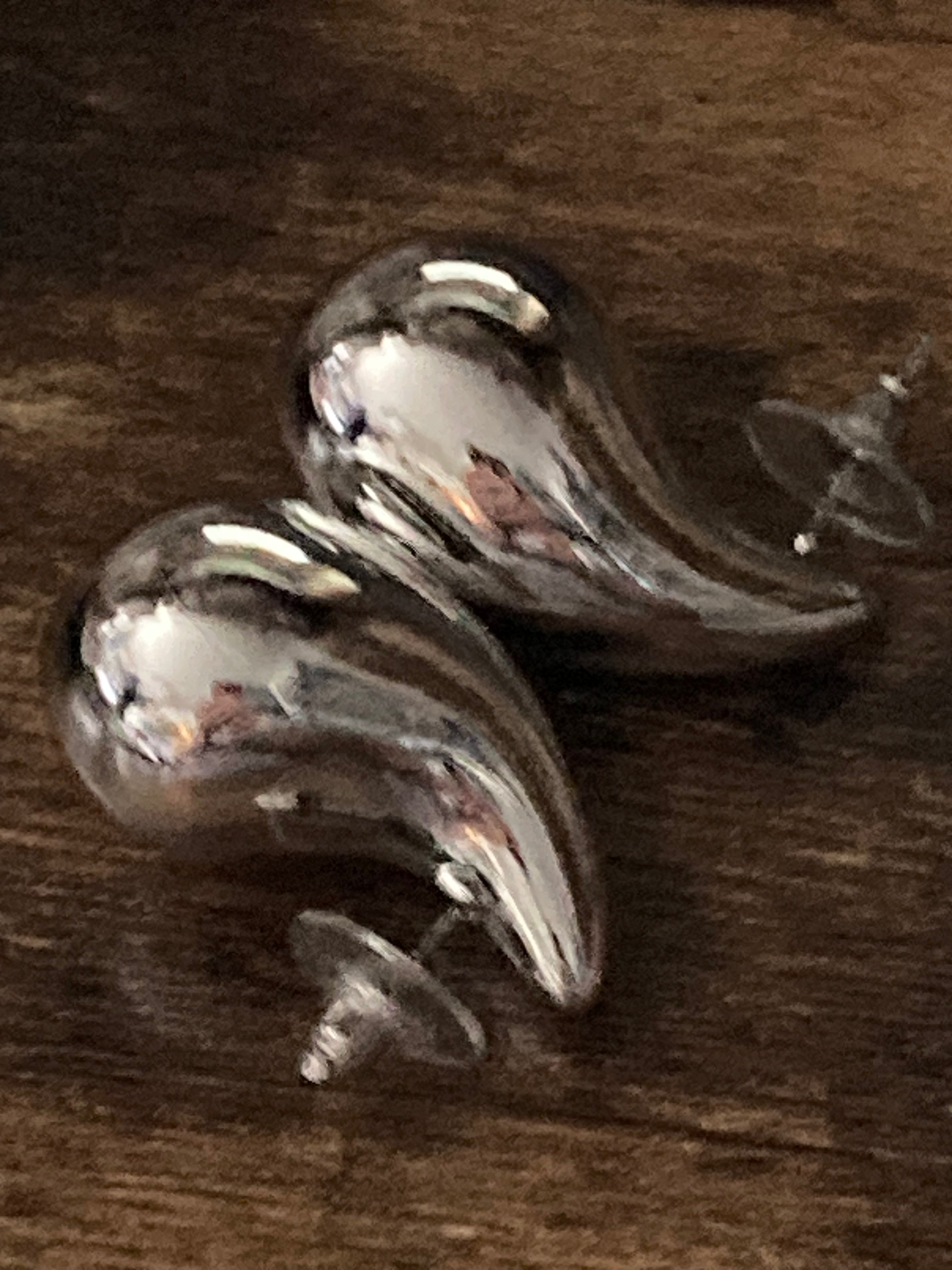 Silver tone oversized high sheen dome earrings comma teardrop shaped