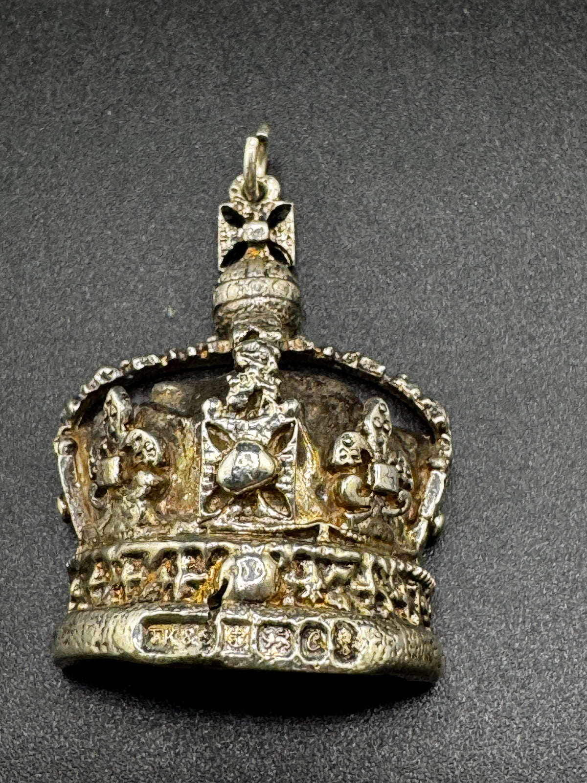 1977 queens silver jubilee 925 sterling crown pendant, heavy 23 grams