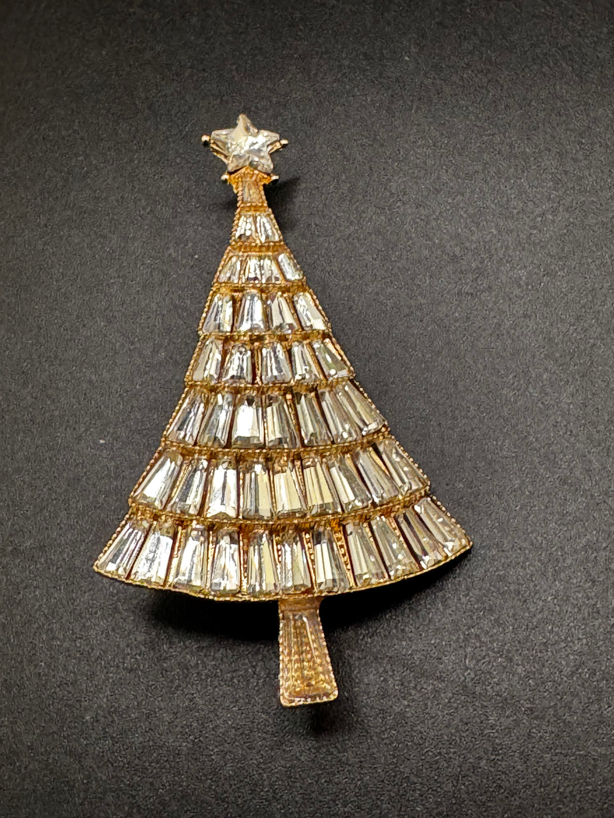 Rhinestone Christmas tree brooch, gold tone , festive jewellery