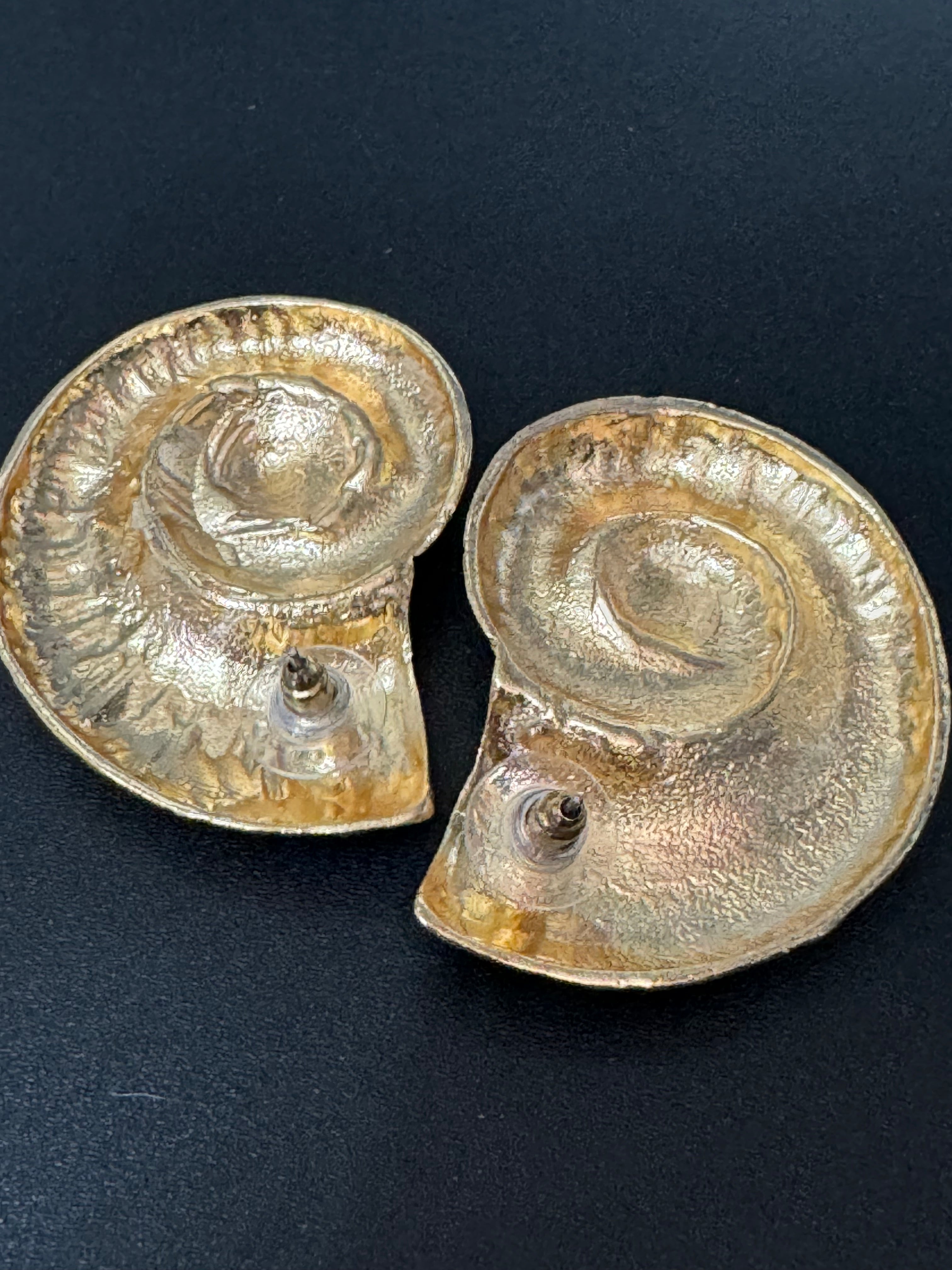 Oversized gold tone sea shell nautical earrings pierced