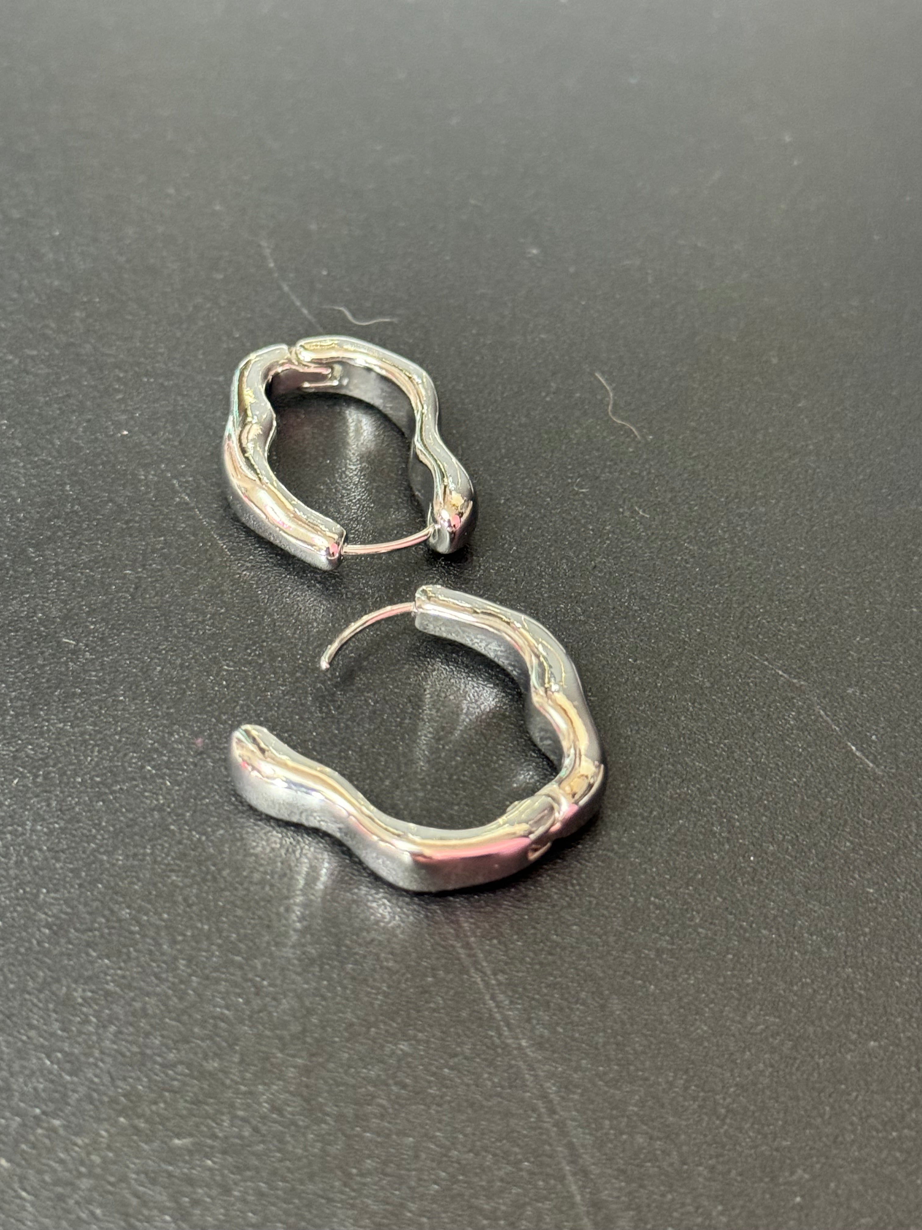 Silver Modernist abstract metal snap on hinged hoop earrings