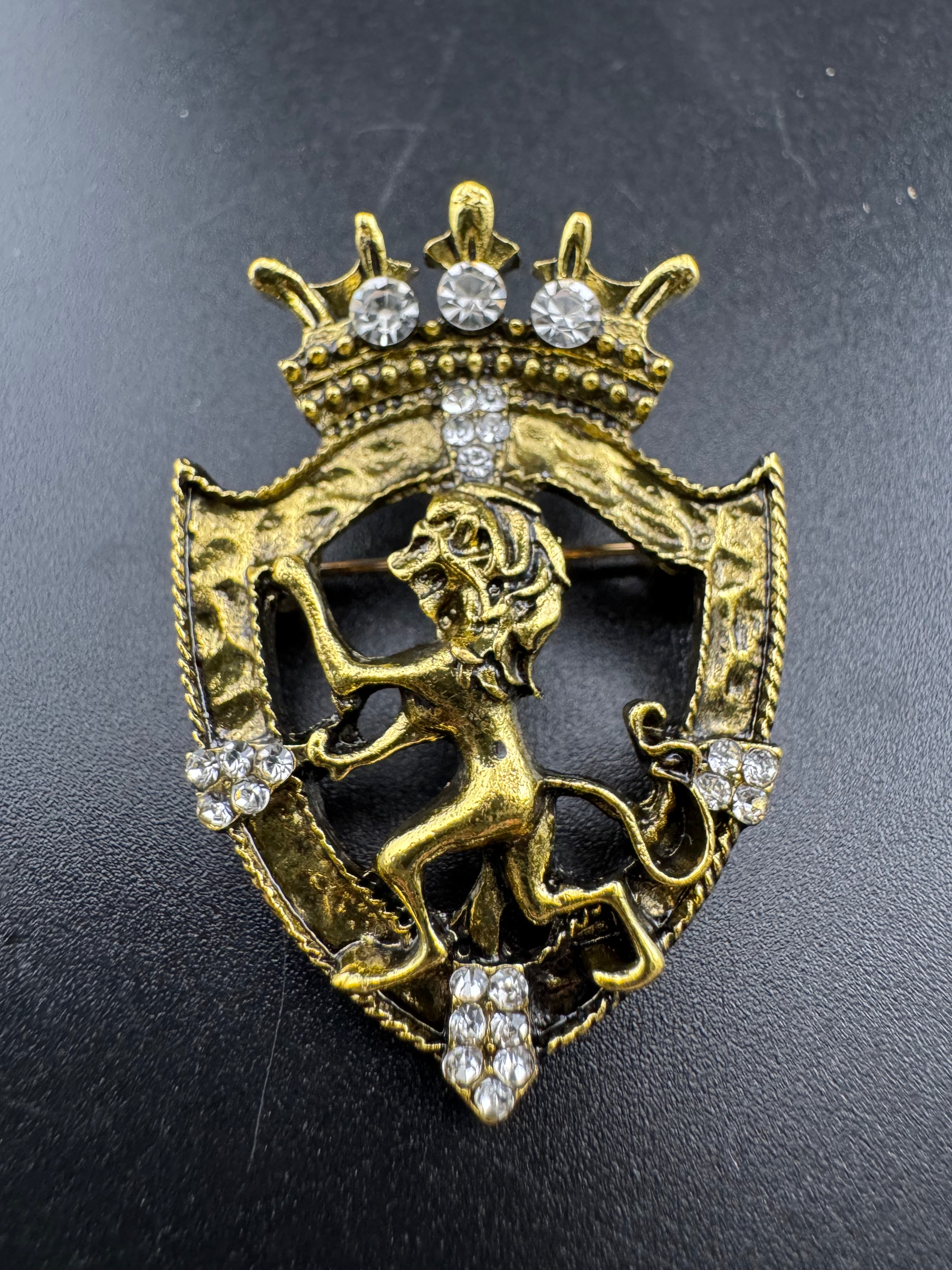 Crystal rampant lion shield brooch, antique gold tone