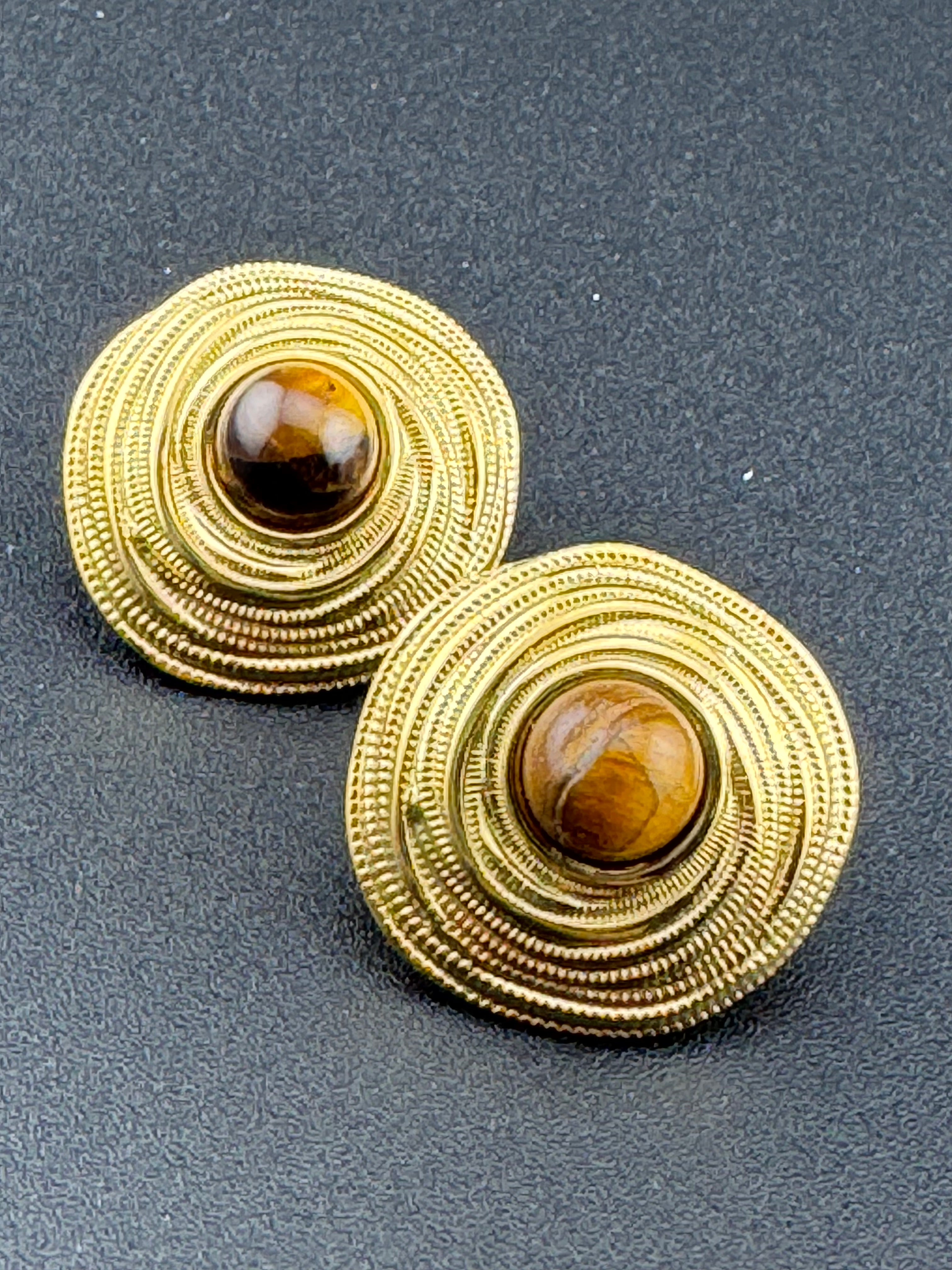 Etruscan medieval style tigers-eye gemstone gold tone stud disc earrings
