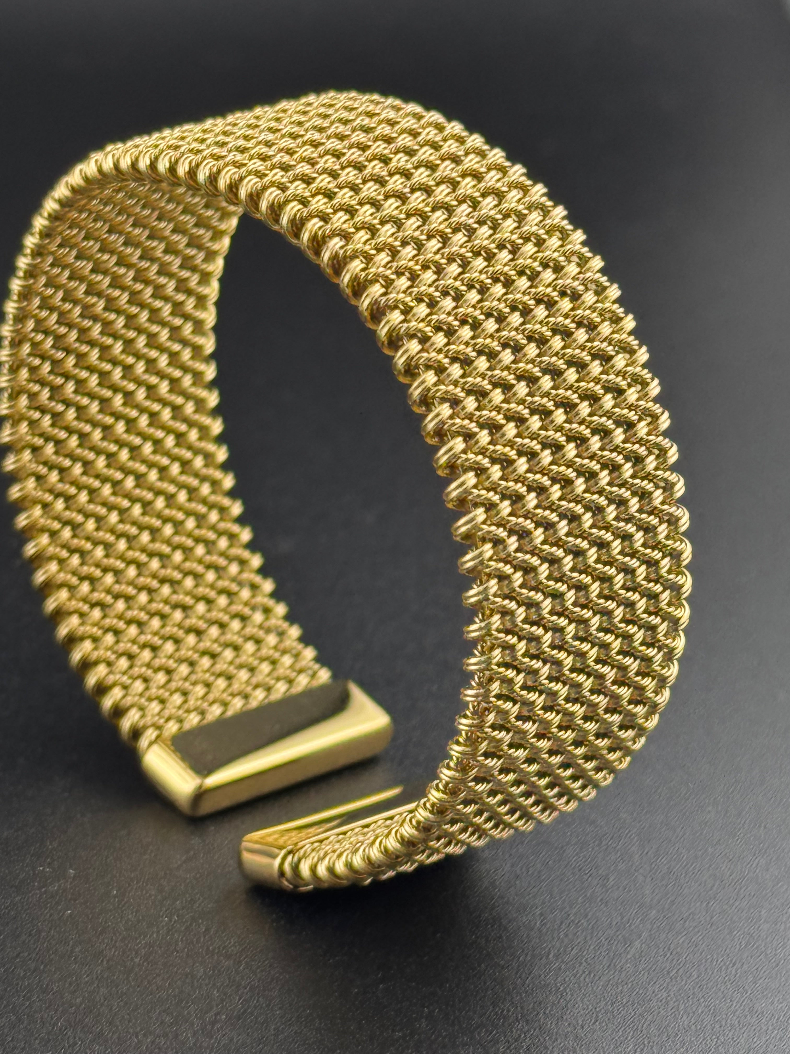 Wide gold toned mesh link open bangle bracelet vintage style