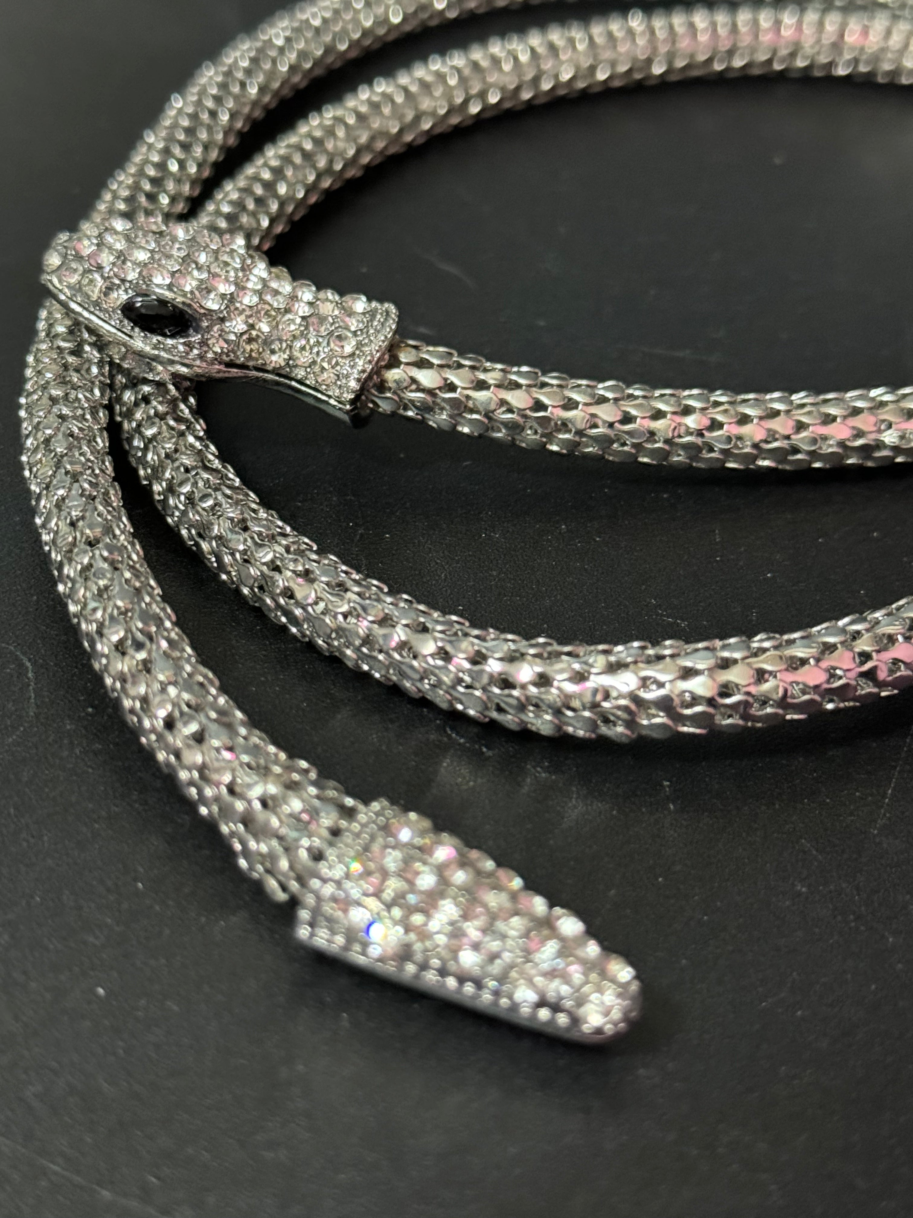 Silver tone mesh bendy wrap round magnetic snake choker collar necklace