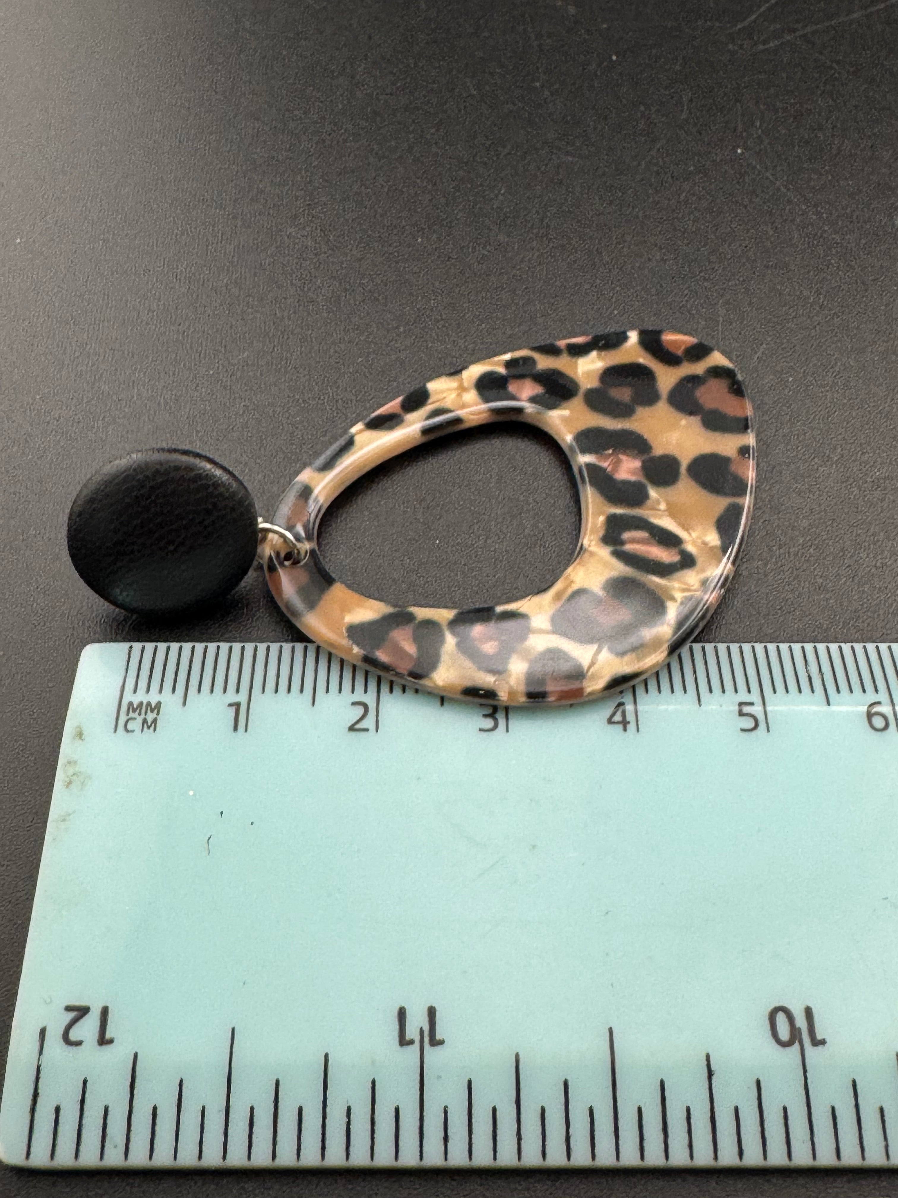 Big tortoiseshell dangly drop earrings