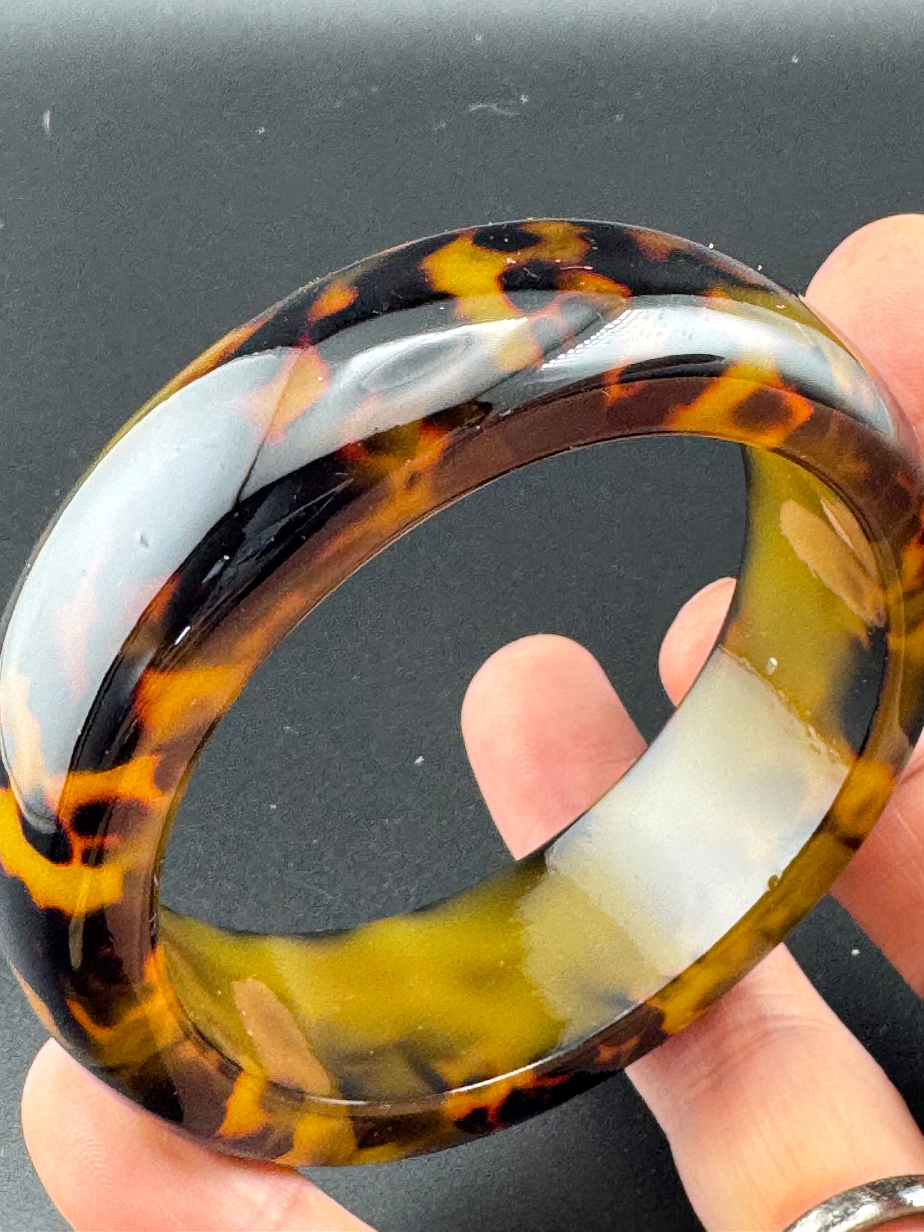 Wide acrylic brown faux tortoiseshell bangle bracelet, leopard print