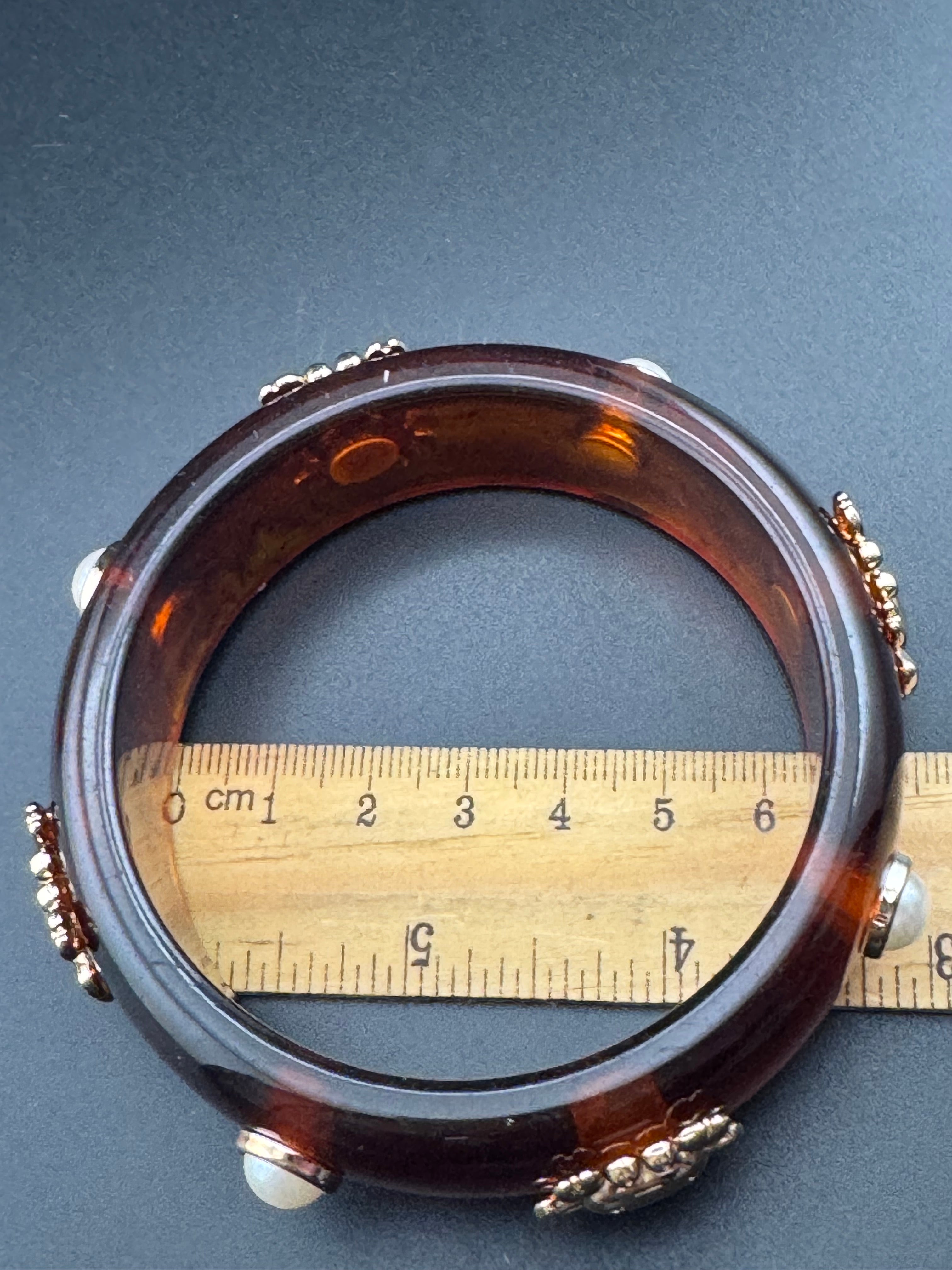 Nautical gold crab faux tortoiseshell wide brown acrylic pearl plastic bangle bracelet