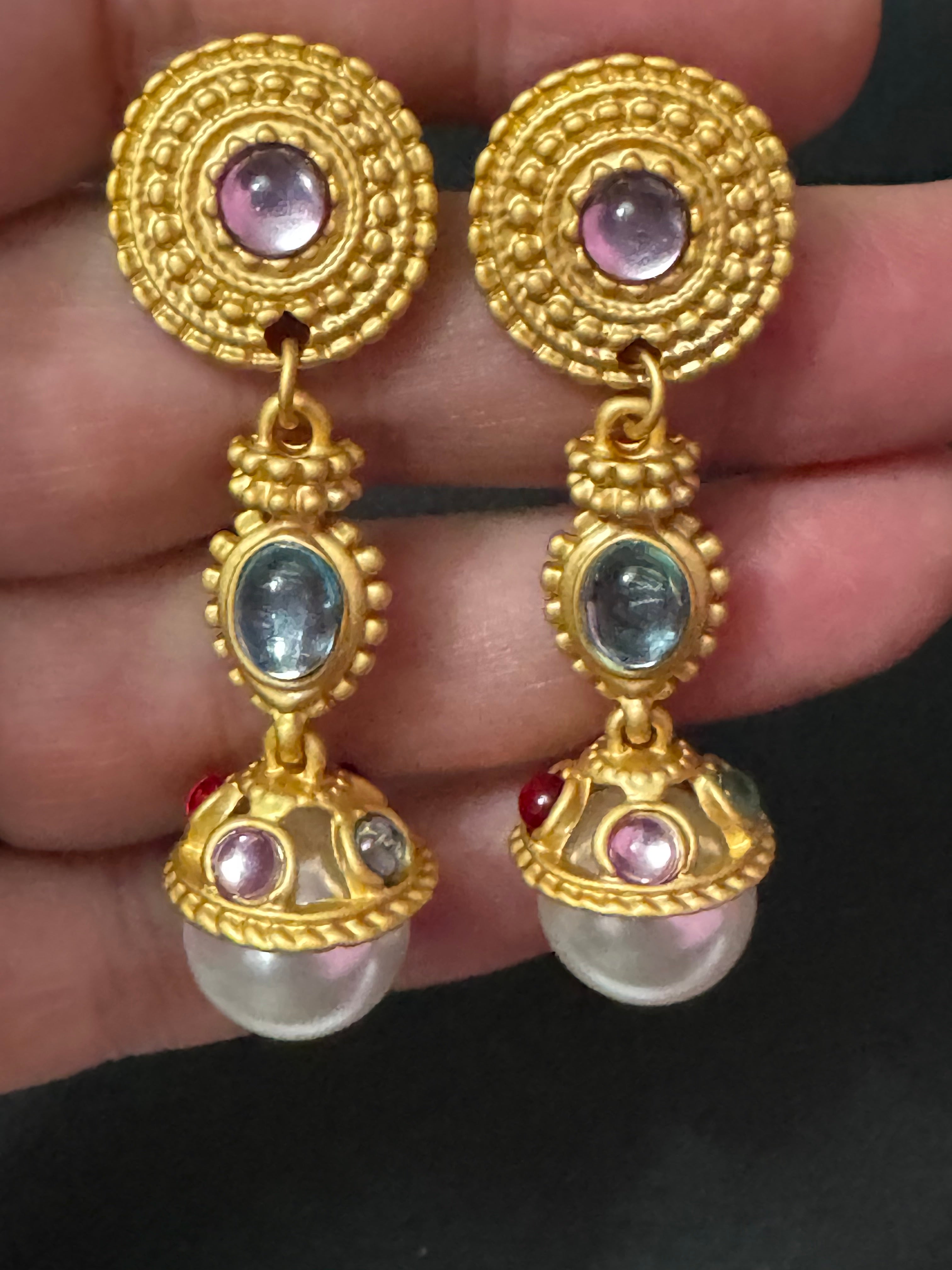 Matt gold Etruscan Gripoix style cabochon drop earrings