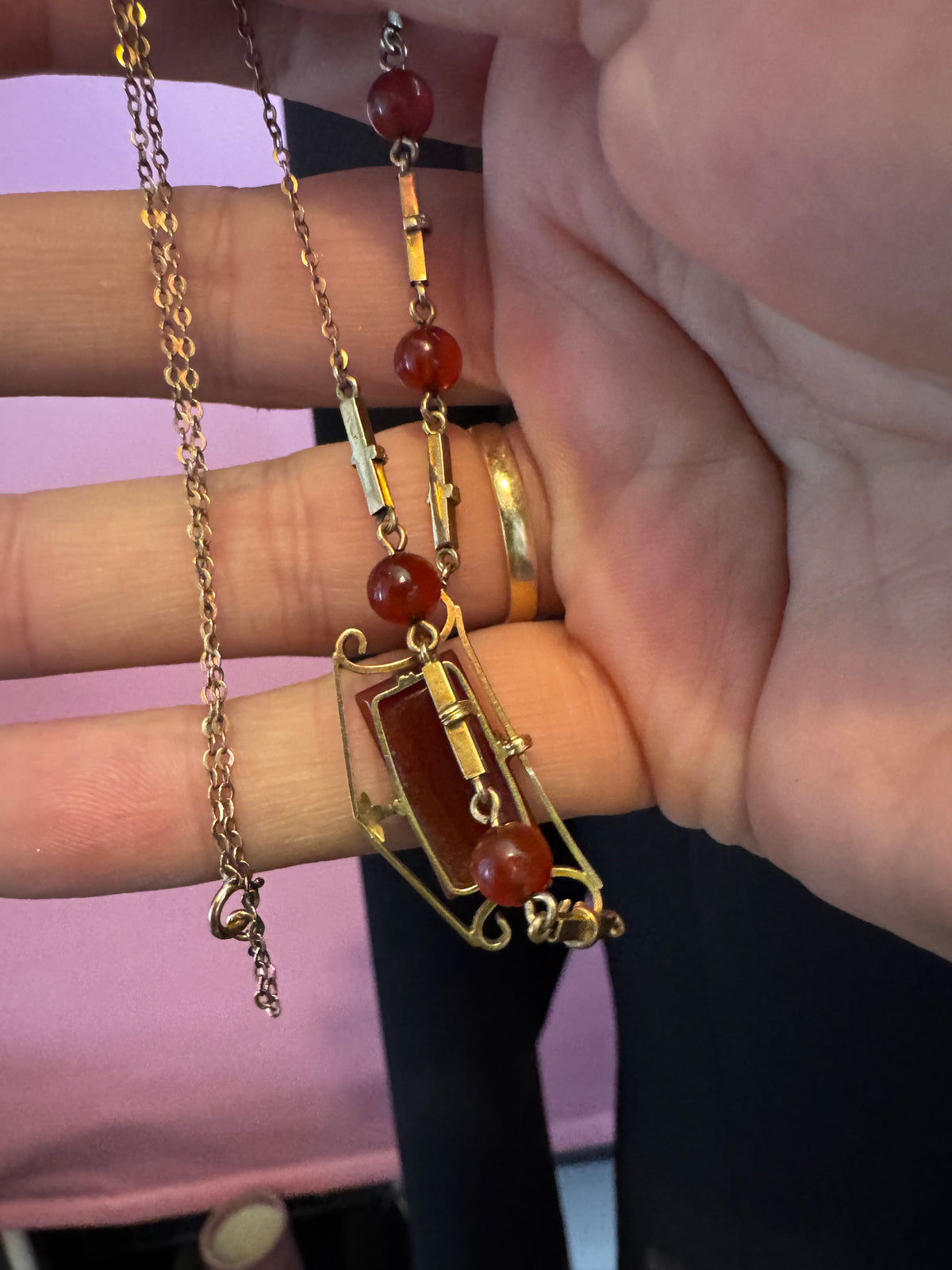 Antique 11-12 carat gold carnelian necklace