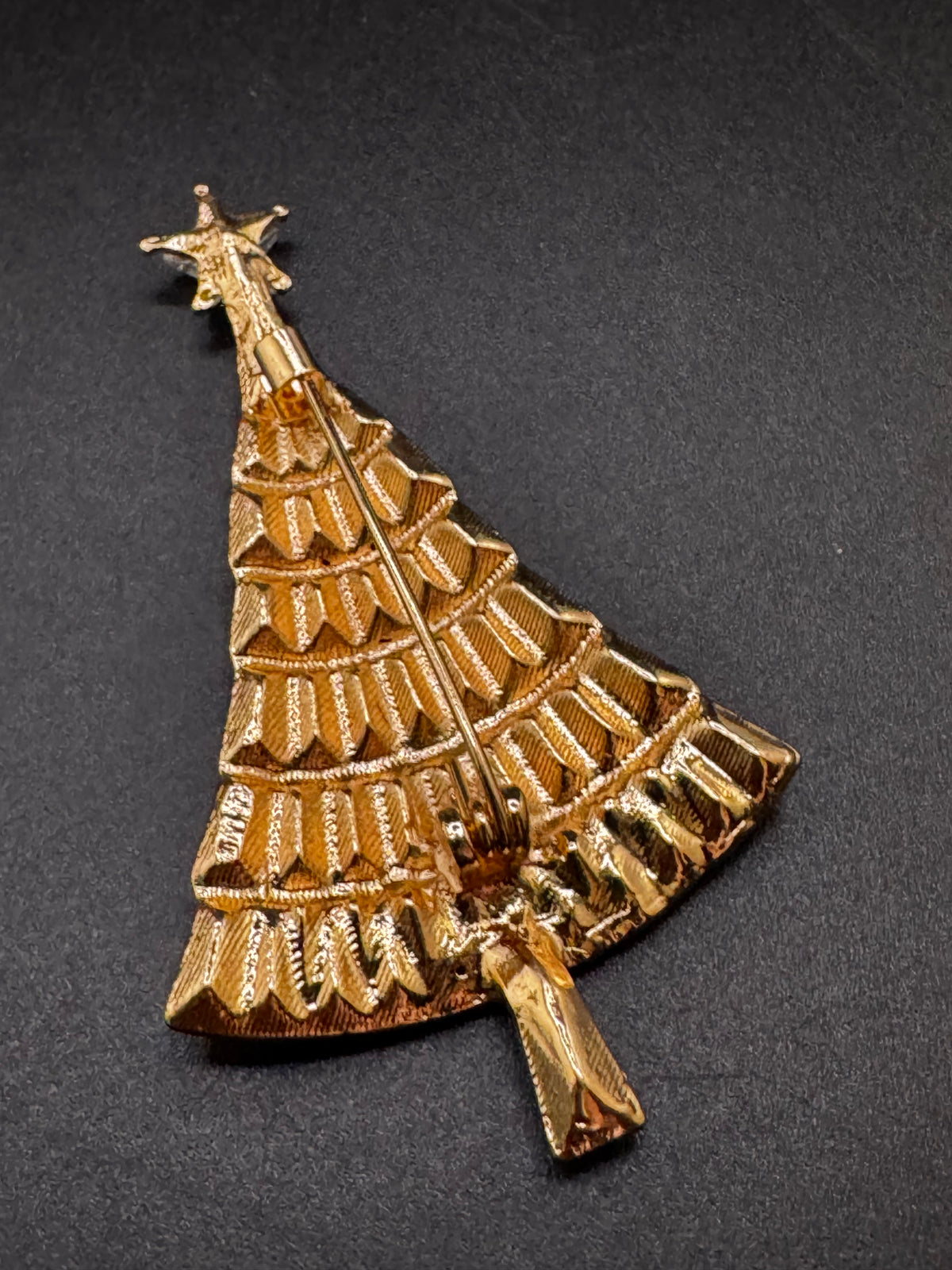 Rhinestone Christmas tree brooch, gold tone , festive jewellery