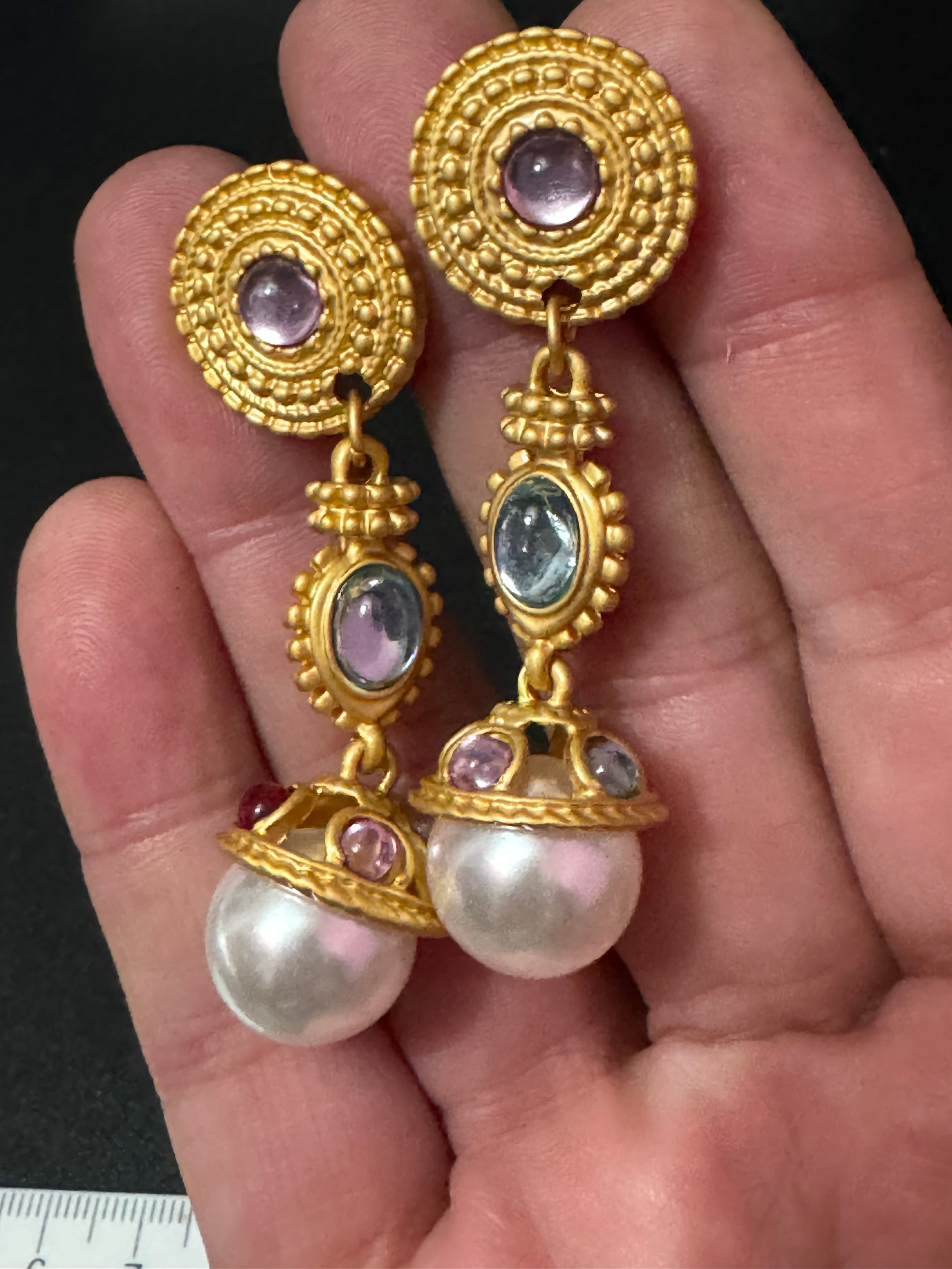 Matt gold Etruscan Gripoix style cabochon drop earrings