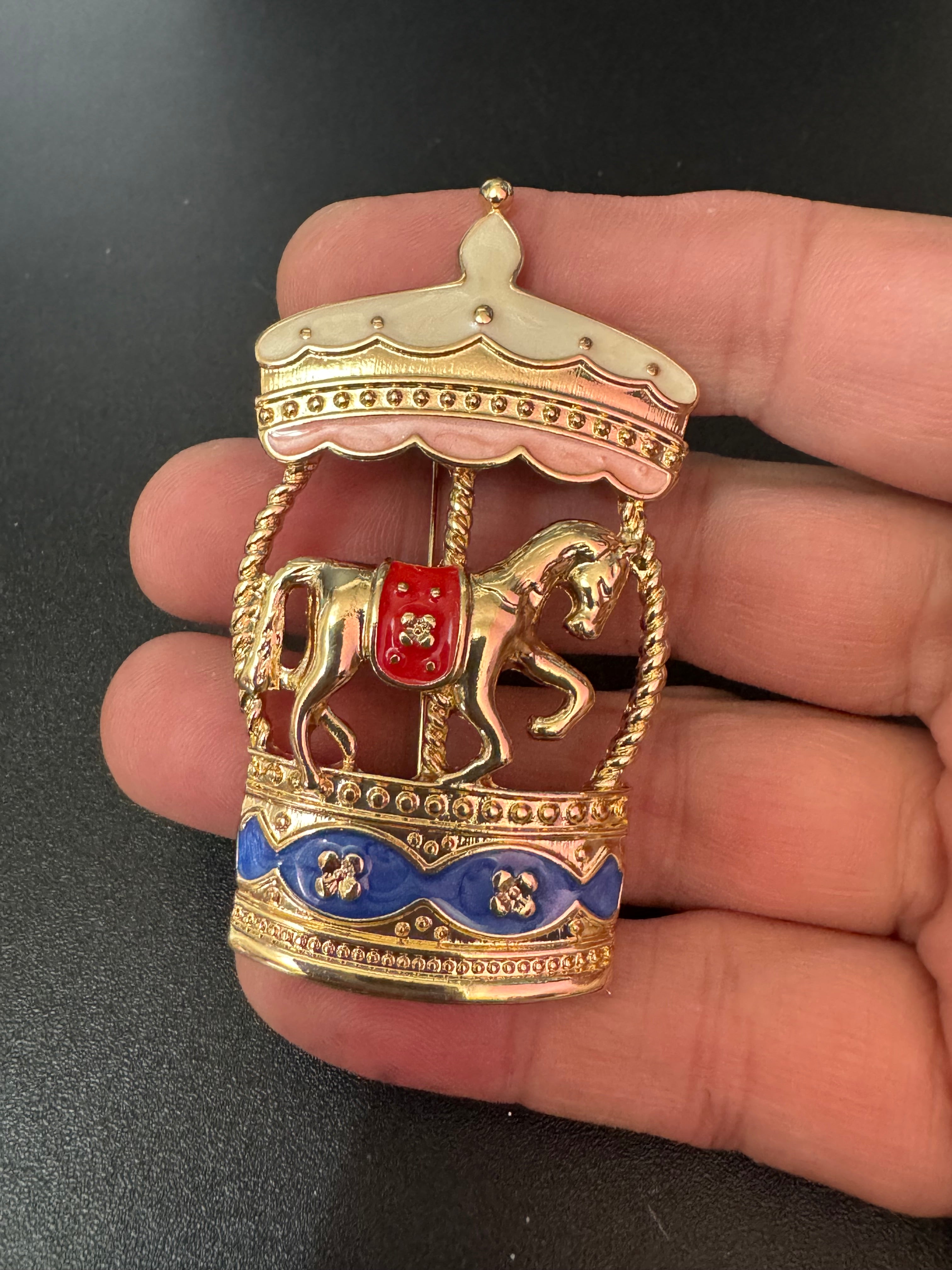Novelty fairground merry go round carousel horse brooch