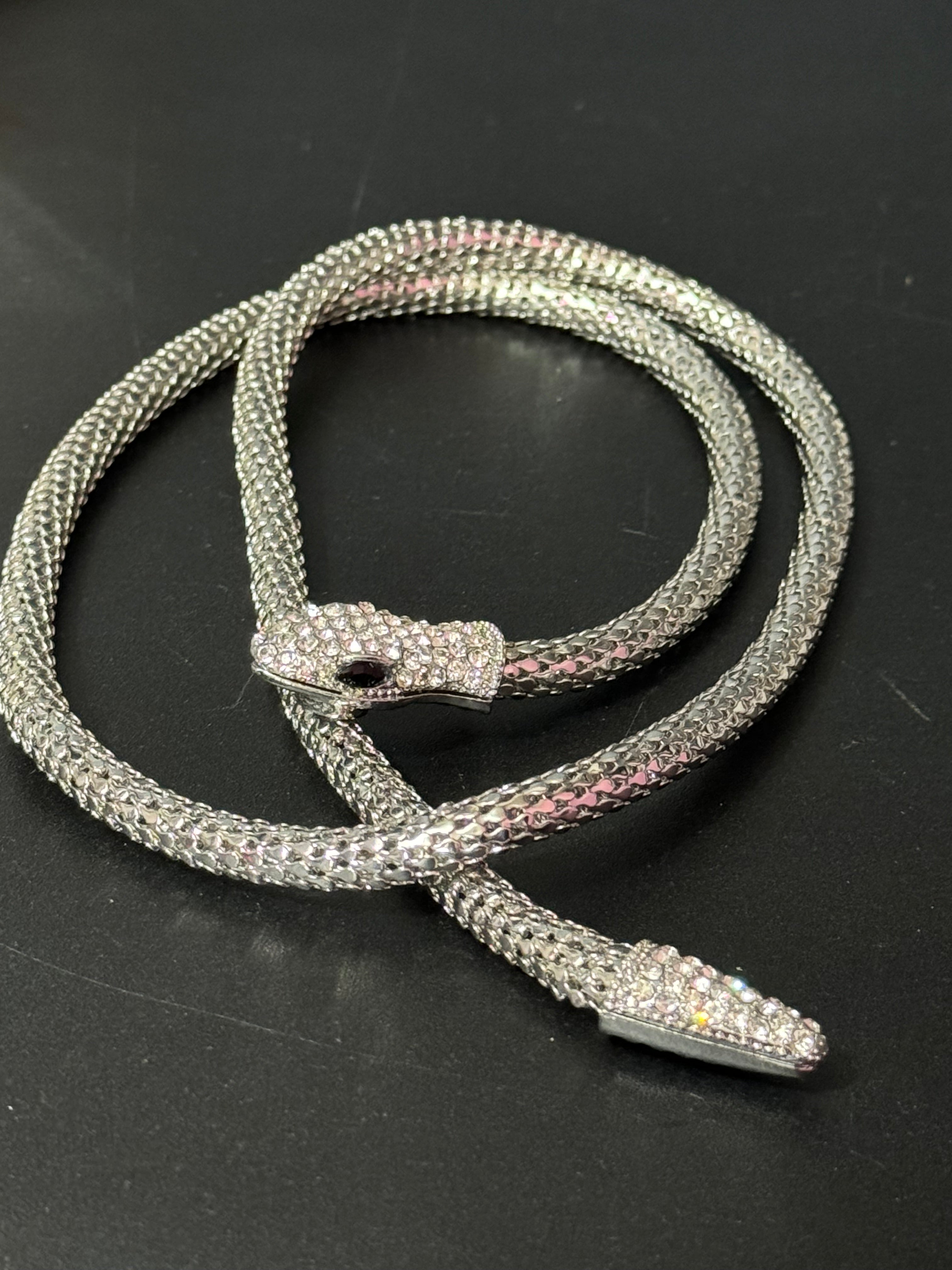 Silver tone mesh bendy wrap round magnetic snake choker collar necklace