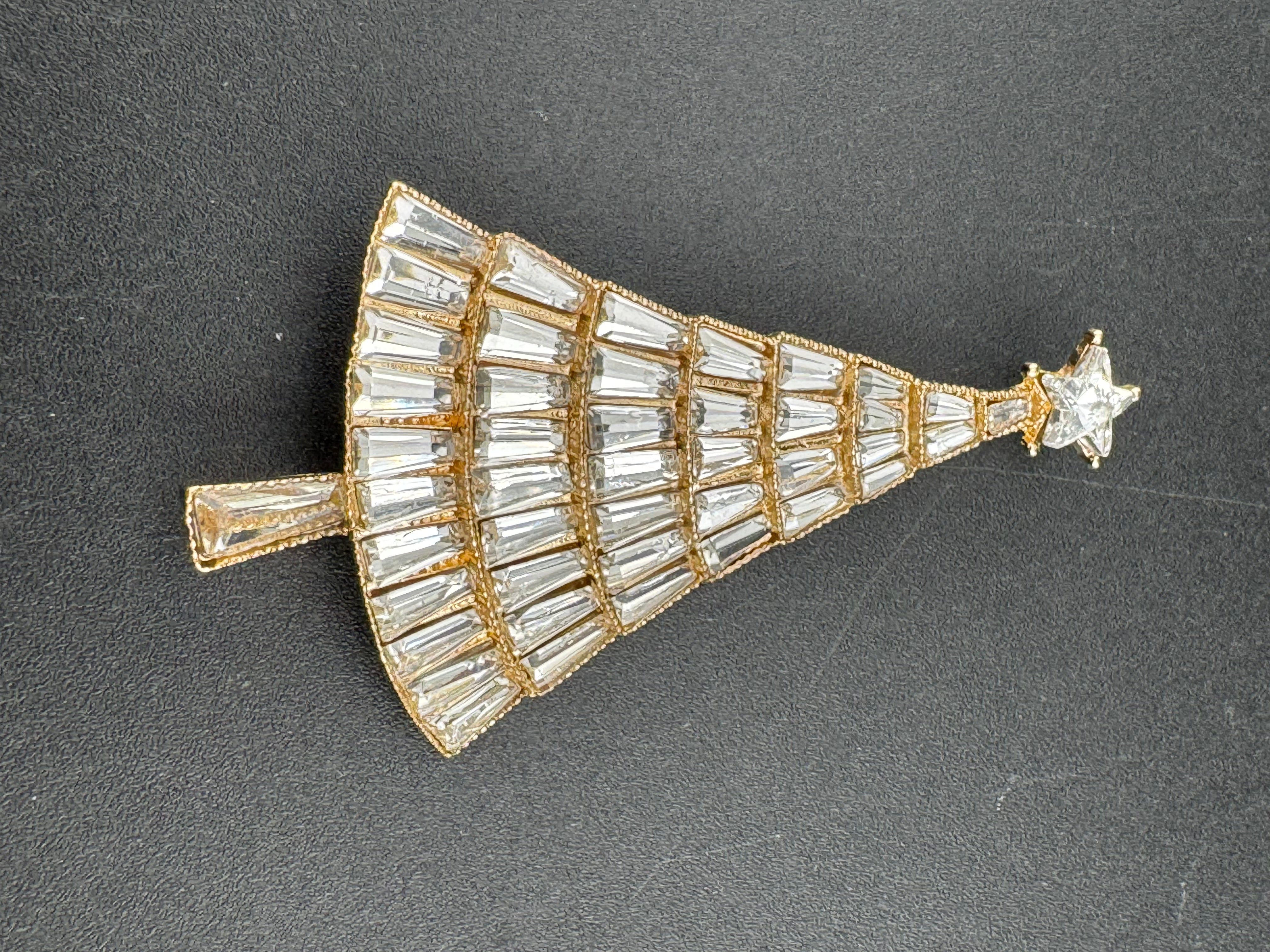 Baguette Crystal diamanté Christmas tree brooch, gold