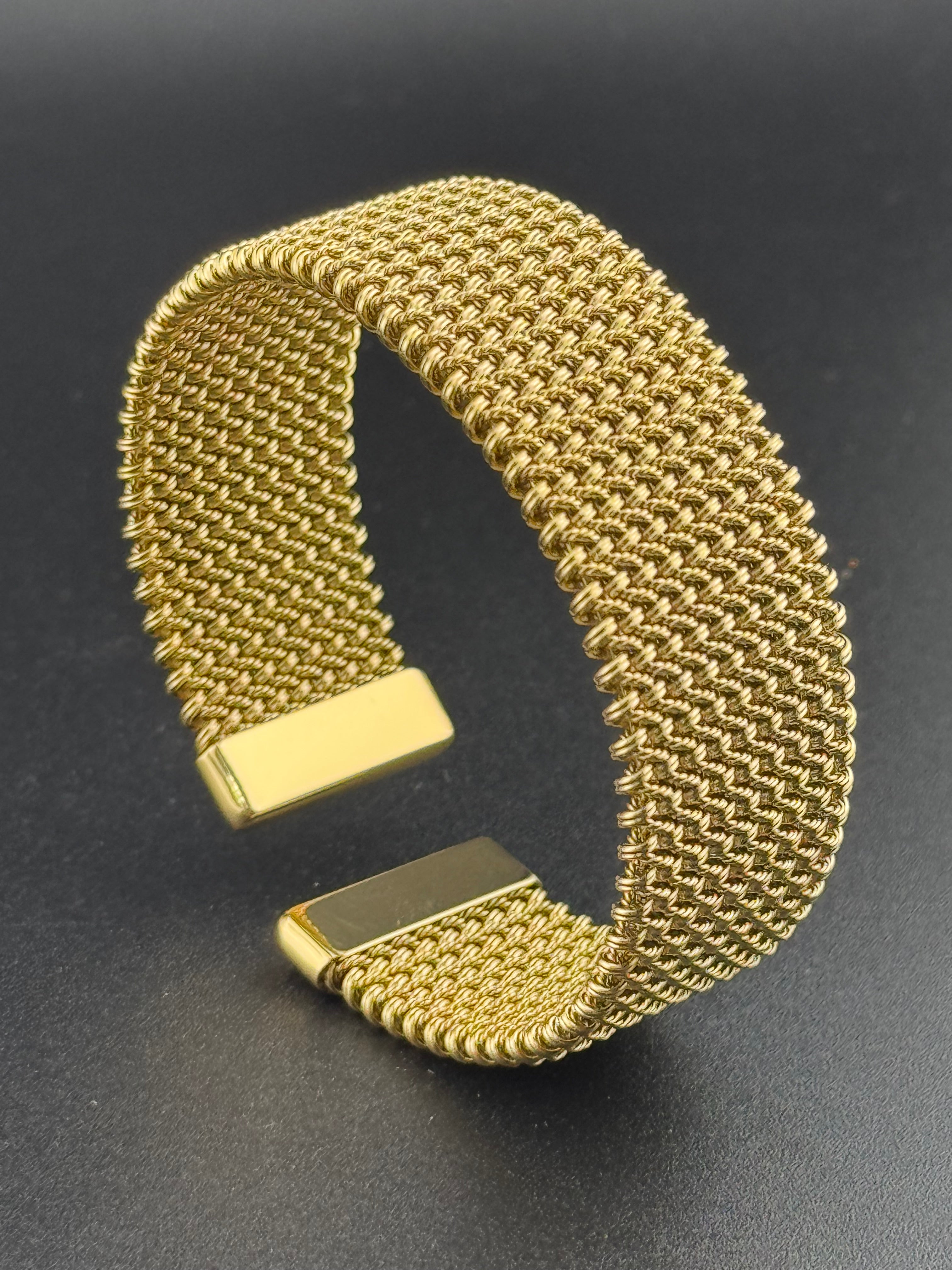 Wide gold toned mesh link open bangle bracelet vintage style
