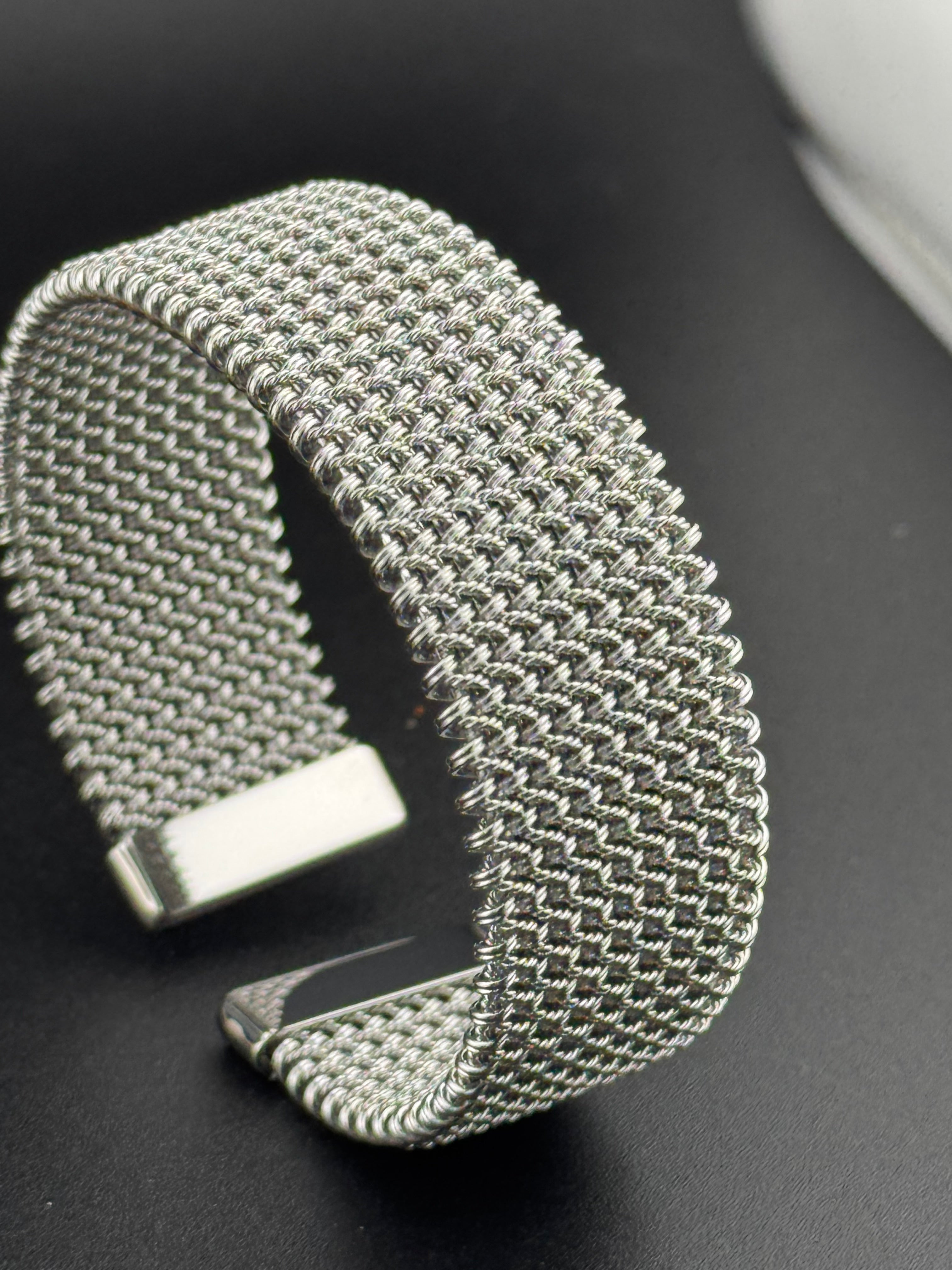 Wide silver toned mesh link open bangle bracelet vintage style