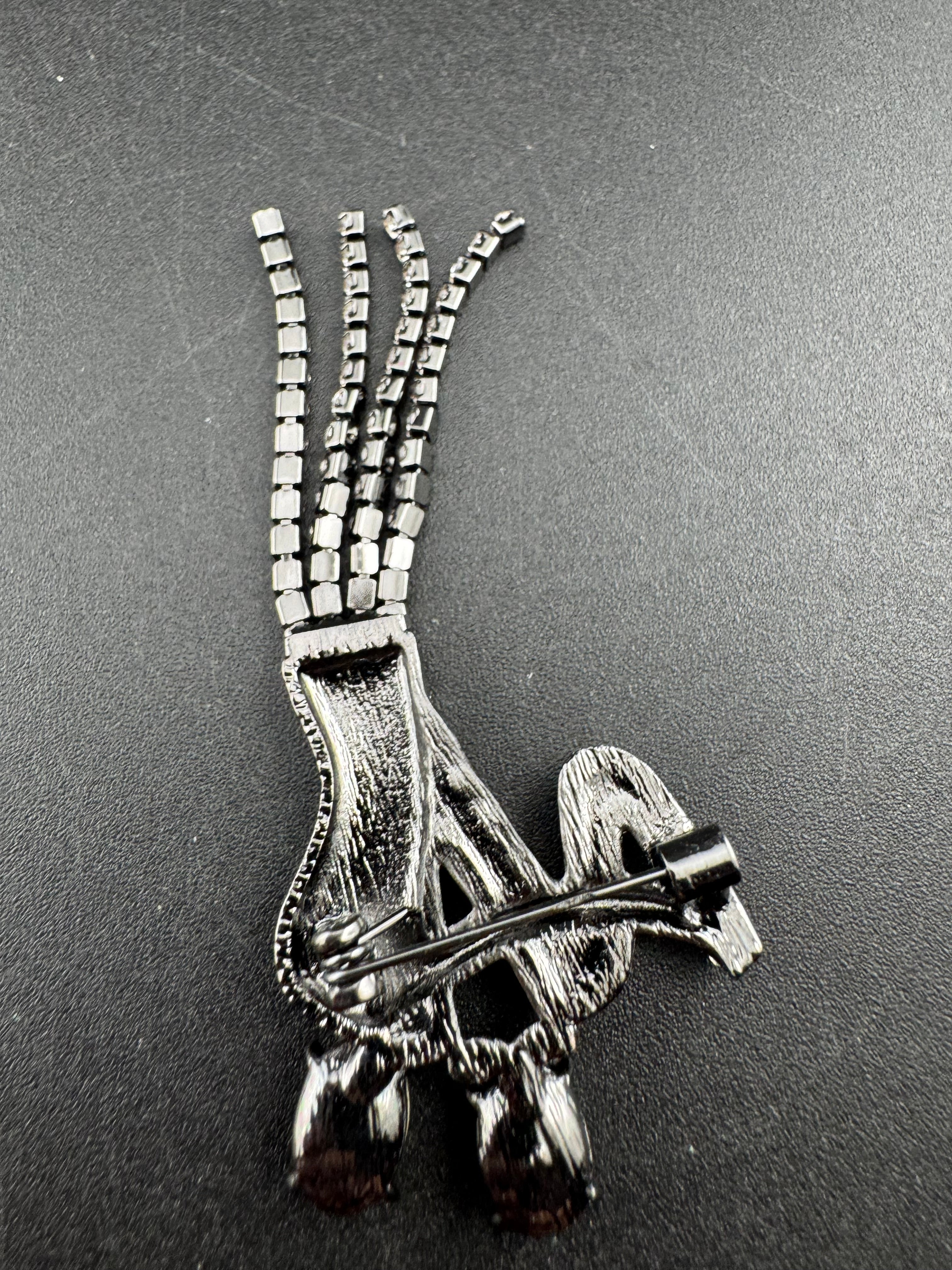Black and white crystal ballroom dancers brooch