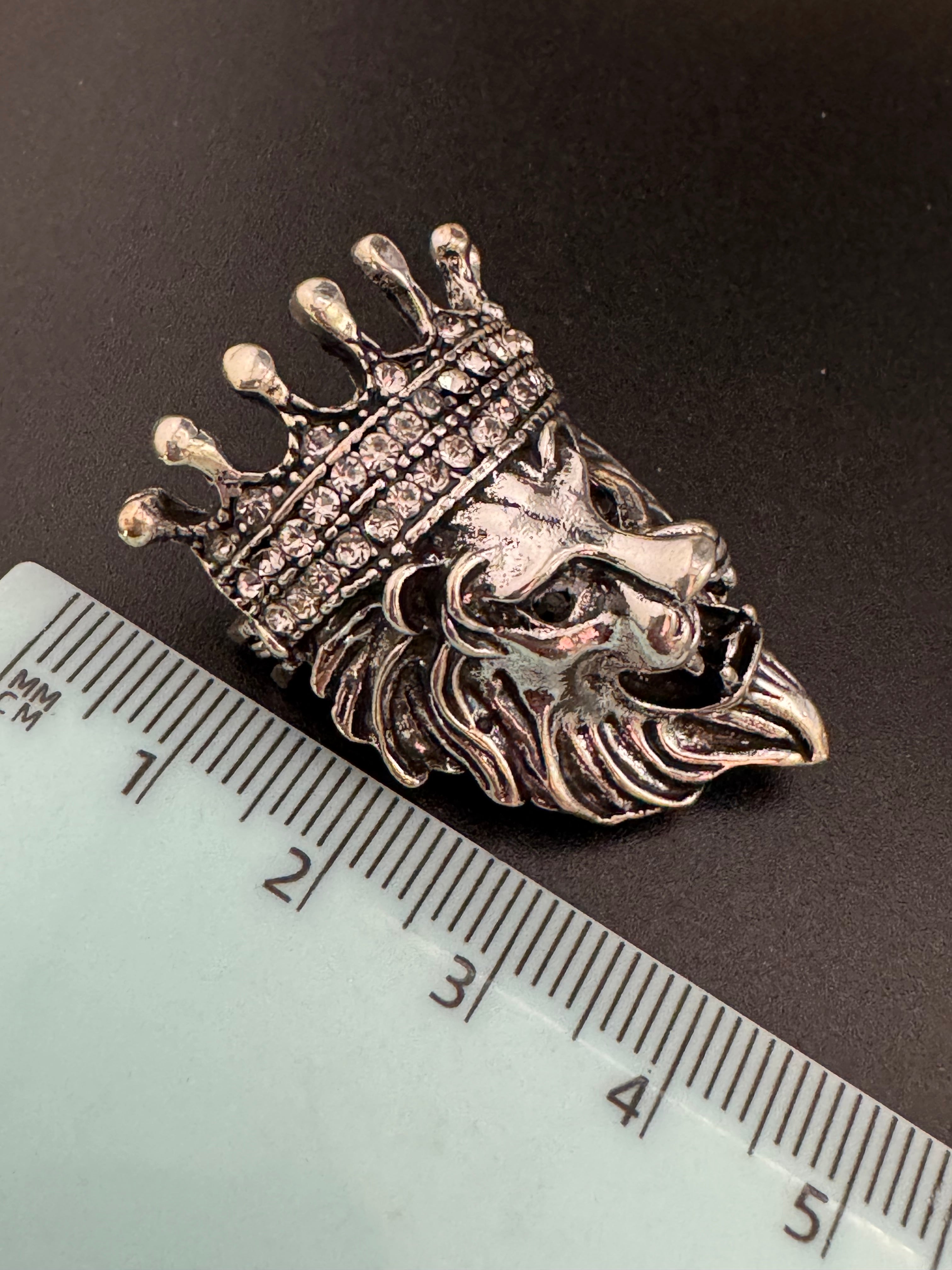 Diamanté silver lion brooch, antique pewter tone