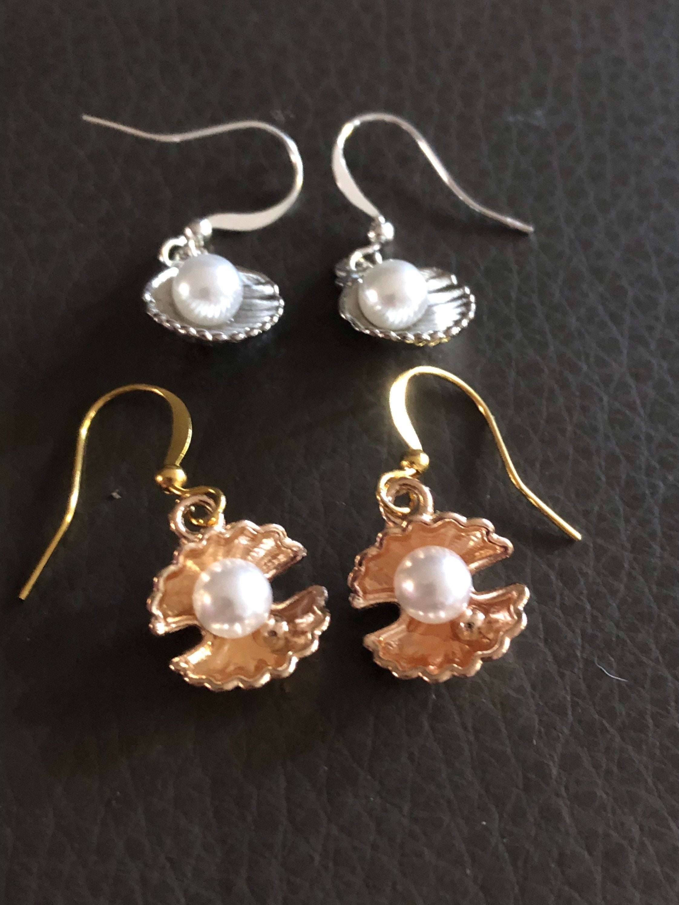 Seaside shell with faux pearl gold tone small drop earrings pierced ears