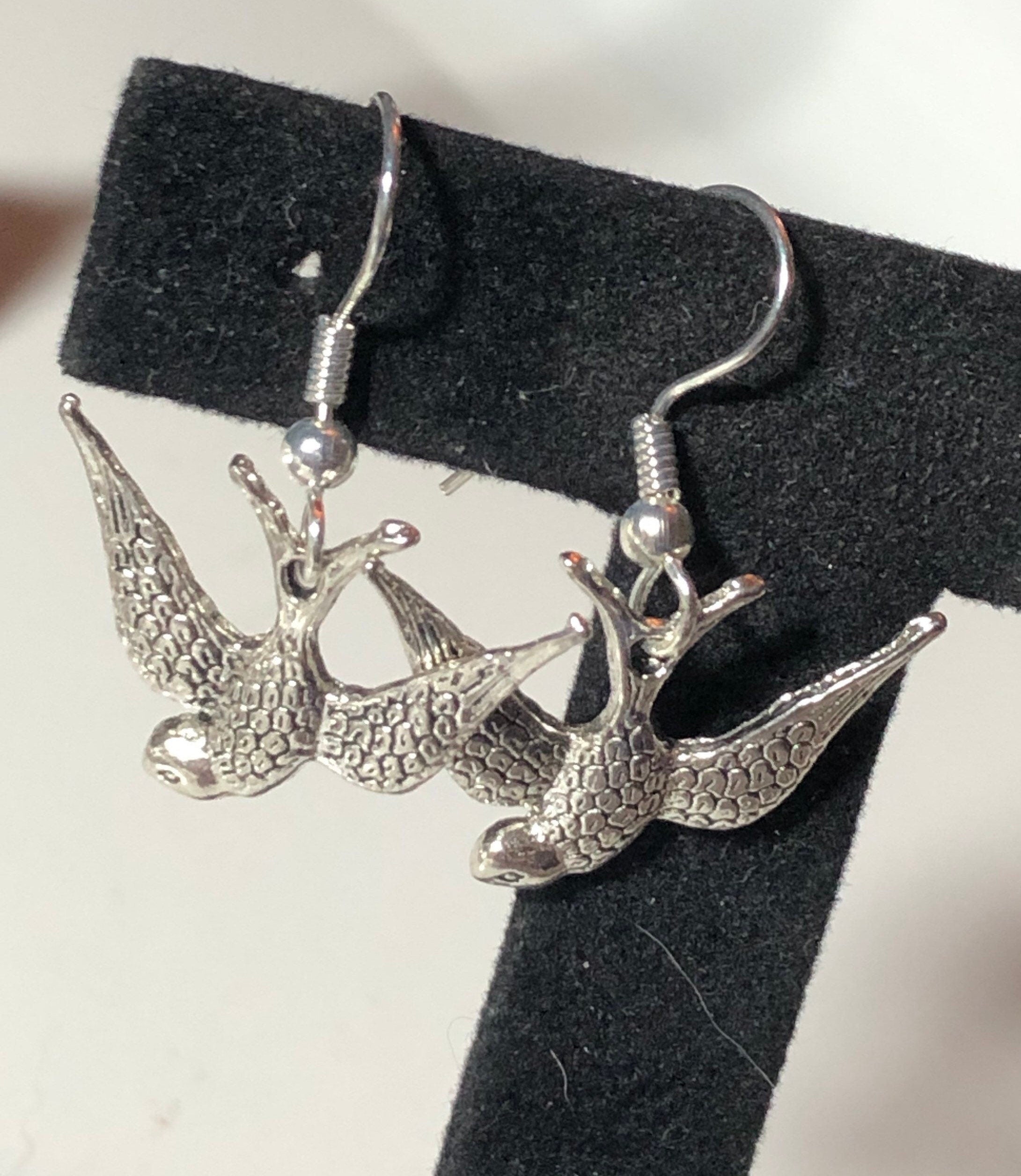 1950s style bluebird bird swallow earrings pierced ears