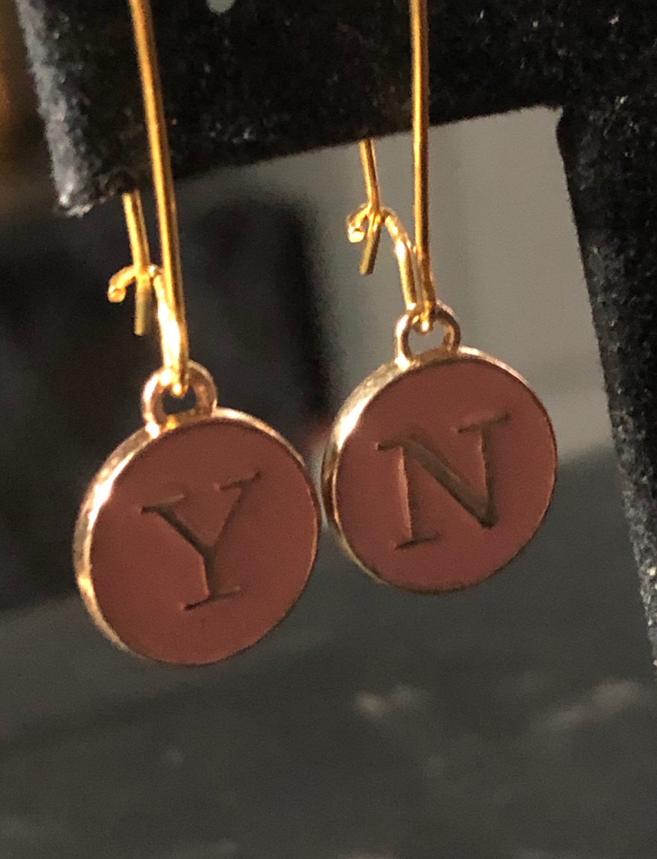 Novelty sexy yes no earrings pink enamel gold tone