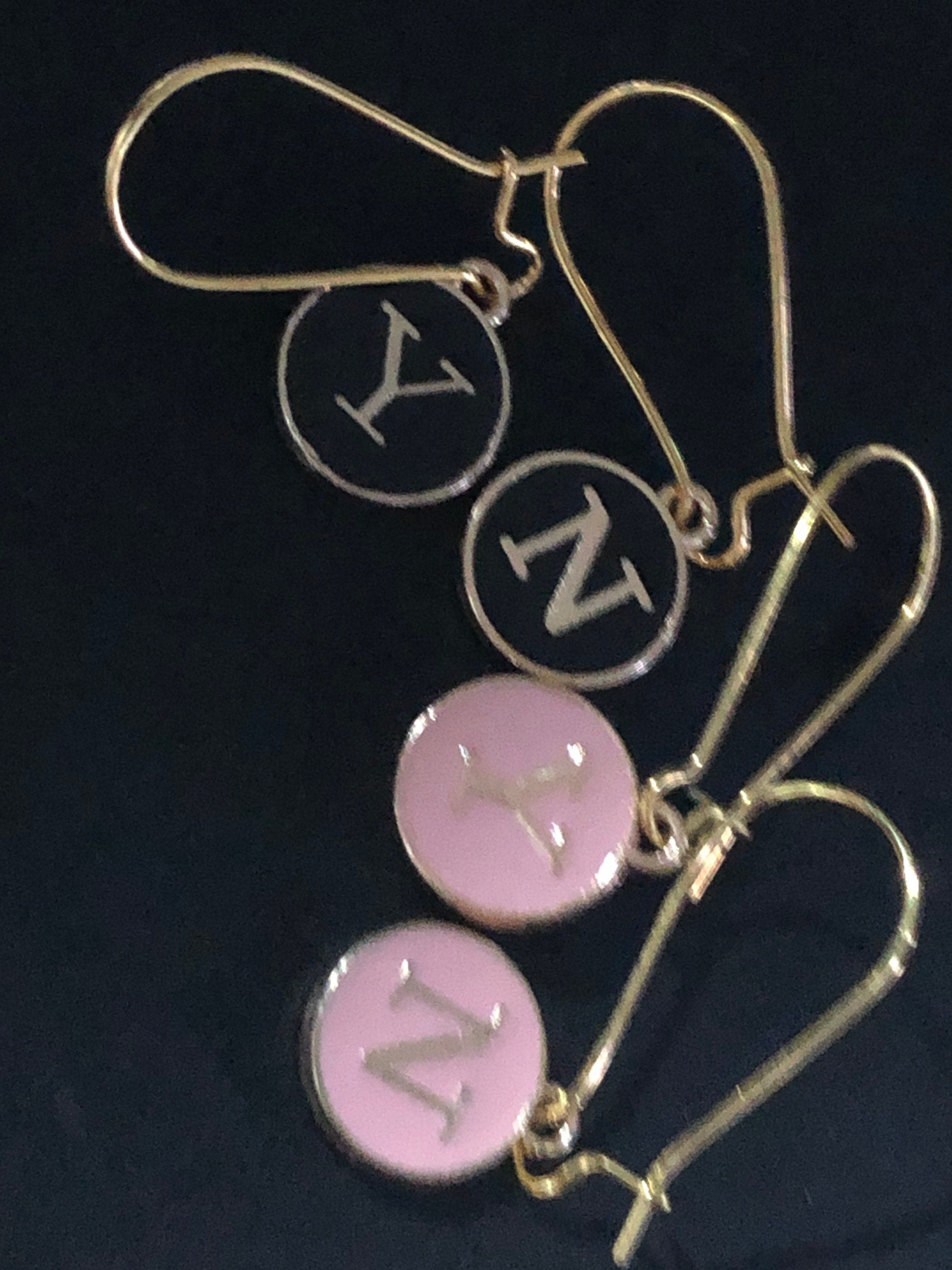 Novelty sexy yes no earrings pink enamel gold tone