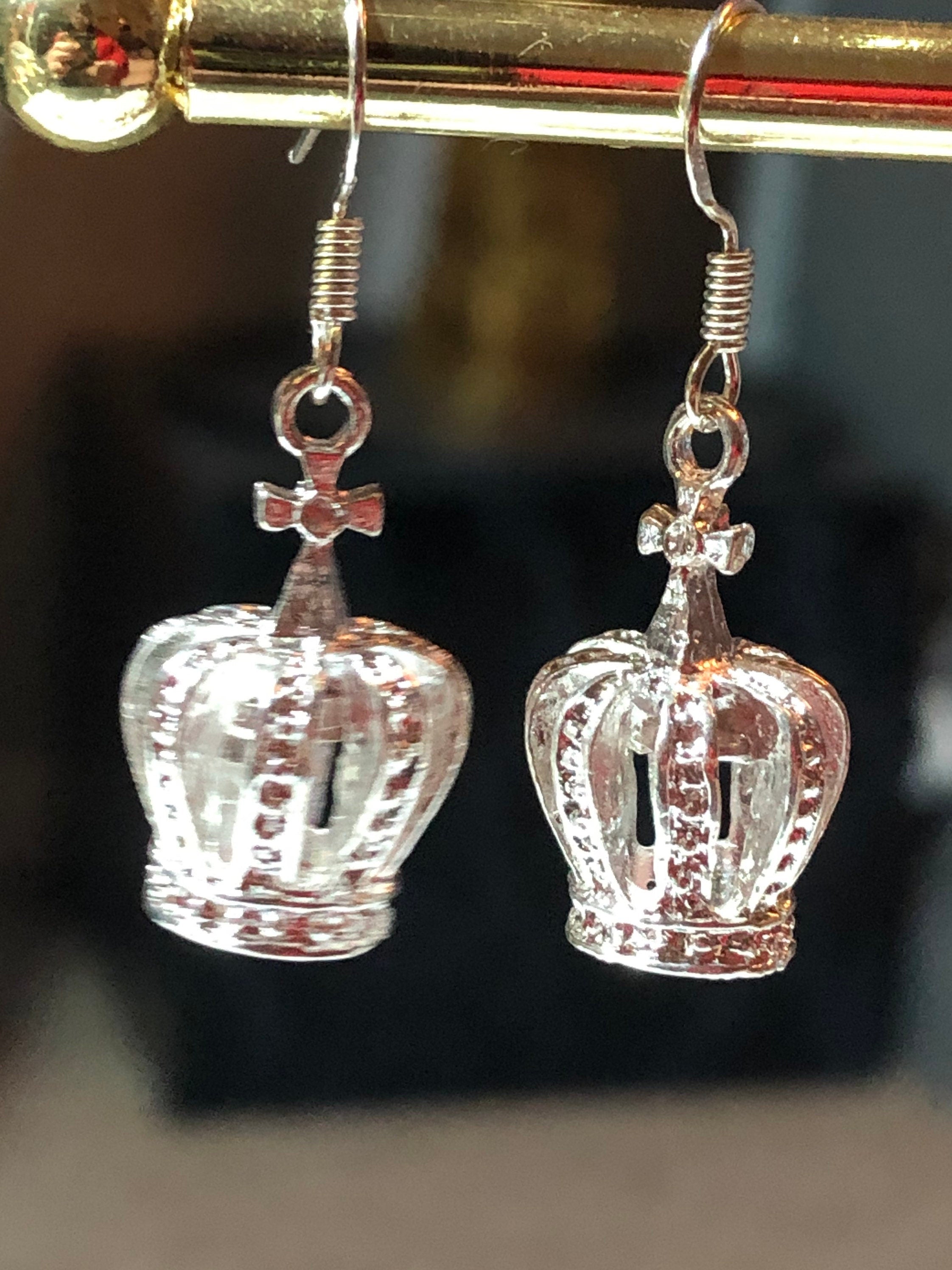 Kings coronation royal crown earrings silver tone pierced ears