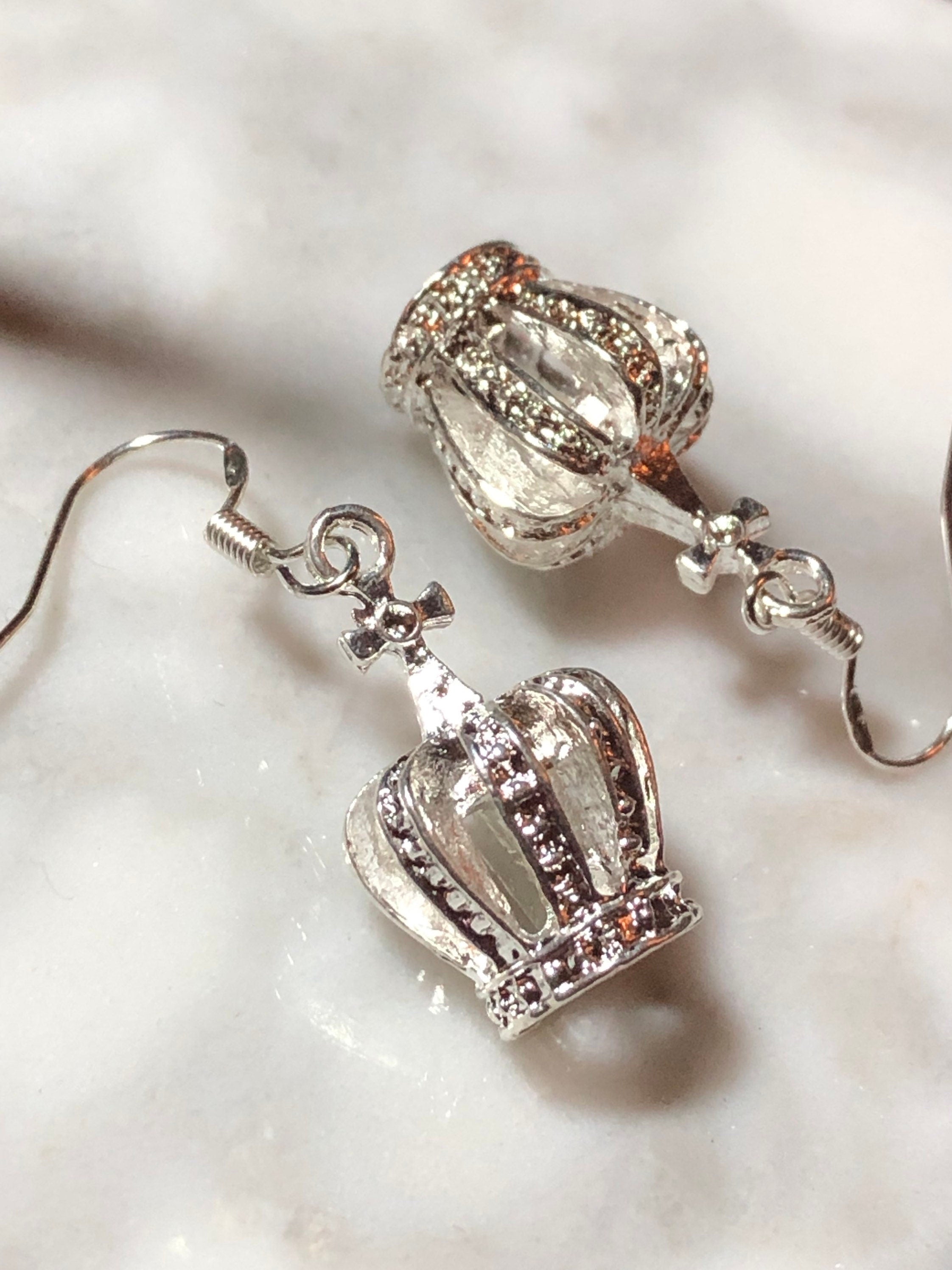 Kings coronation royal crown earrings silver tone pierced ears