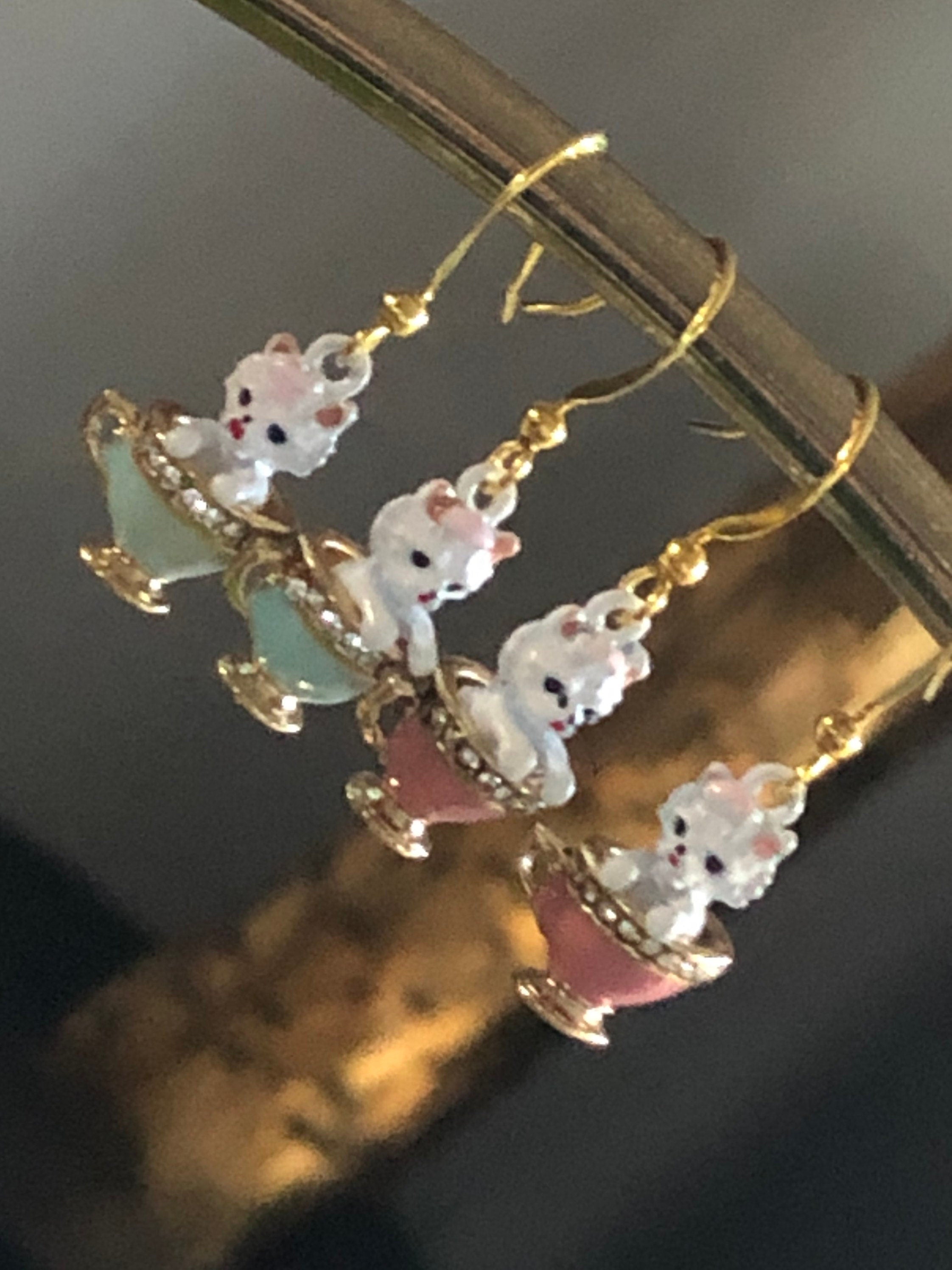 gold tone PINK and white resin small drop CAMEO earrings