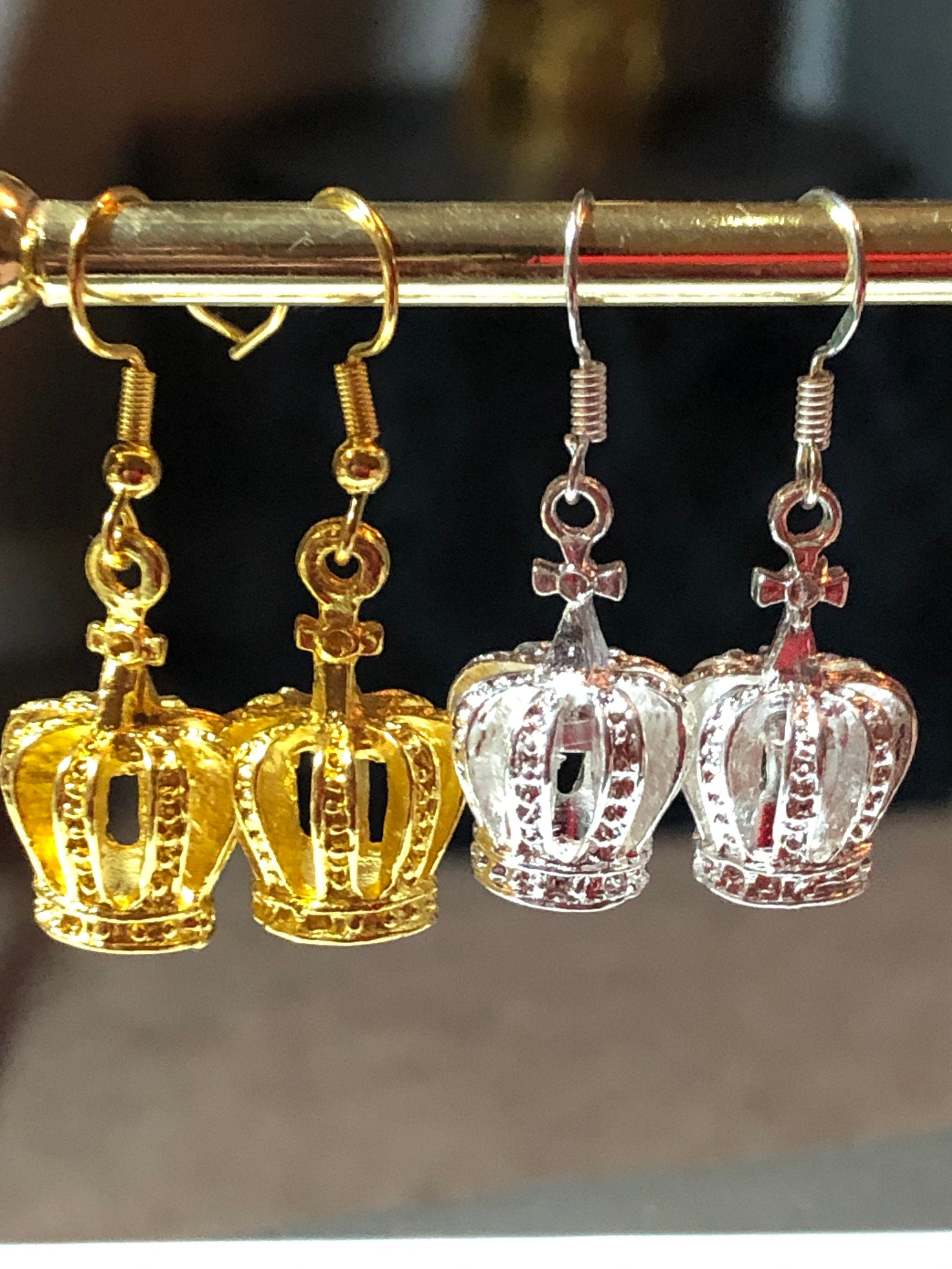 Kings coronation royal crown earrings silver tone pierced ears