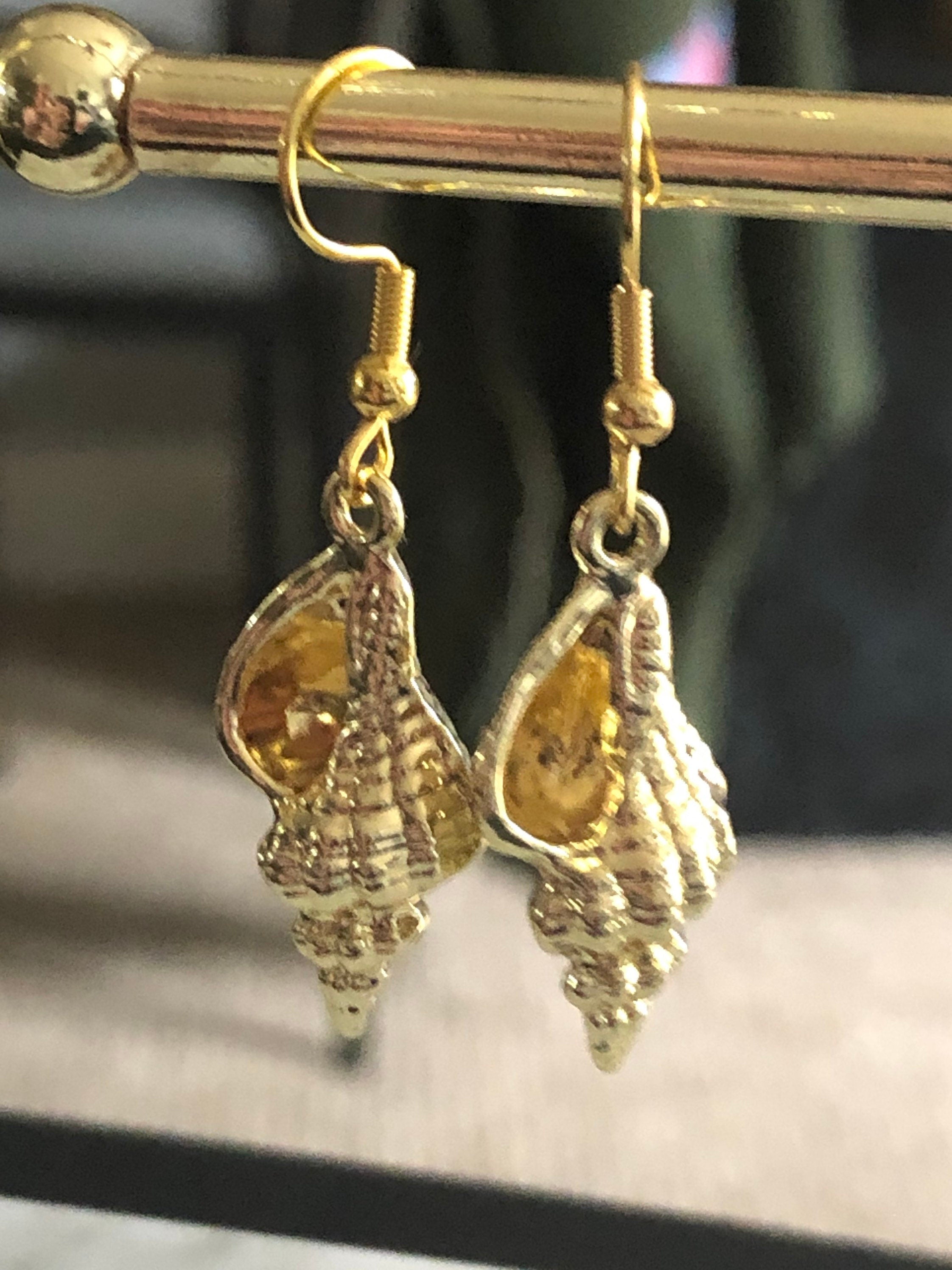 Nautical gold tone conch seashell 4cm drop earrings pierced ears