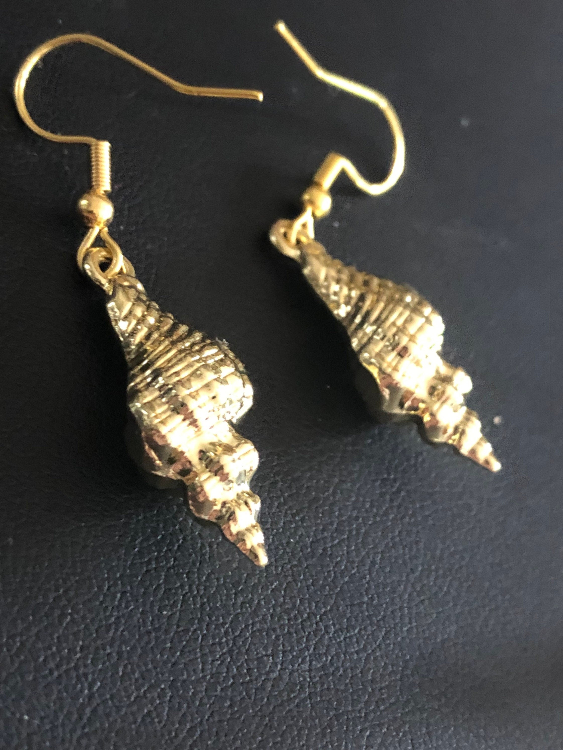 Nautical gold tone conch seashell 4cm drop earrings pierced ears