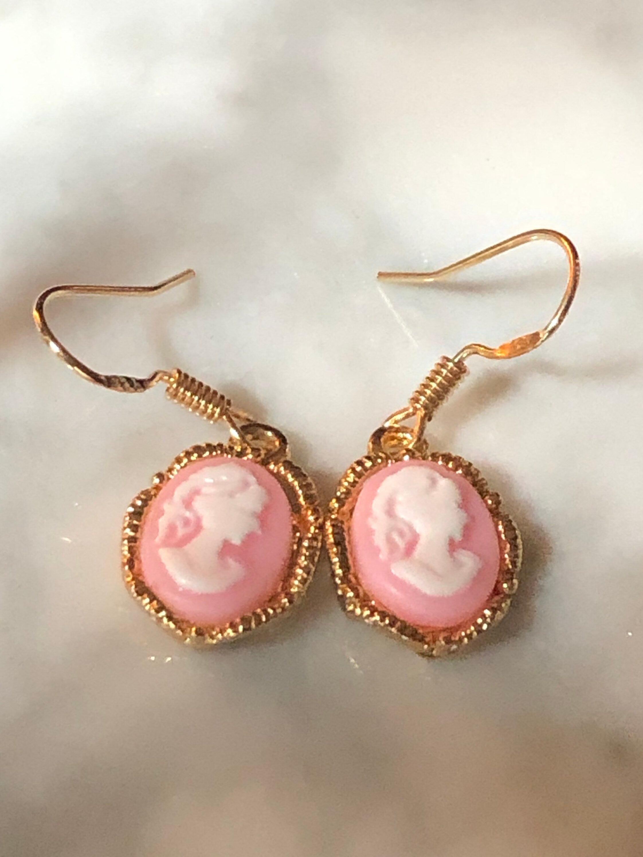 gold tone PINK and white resin small drop CAMEO earrings