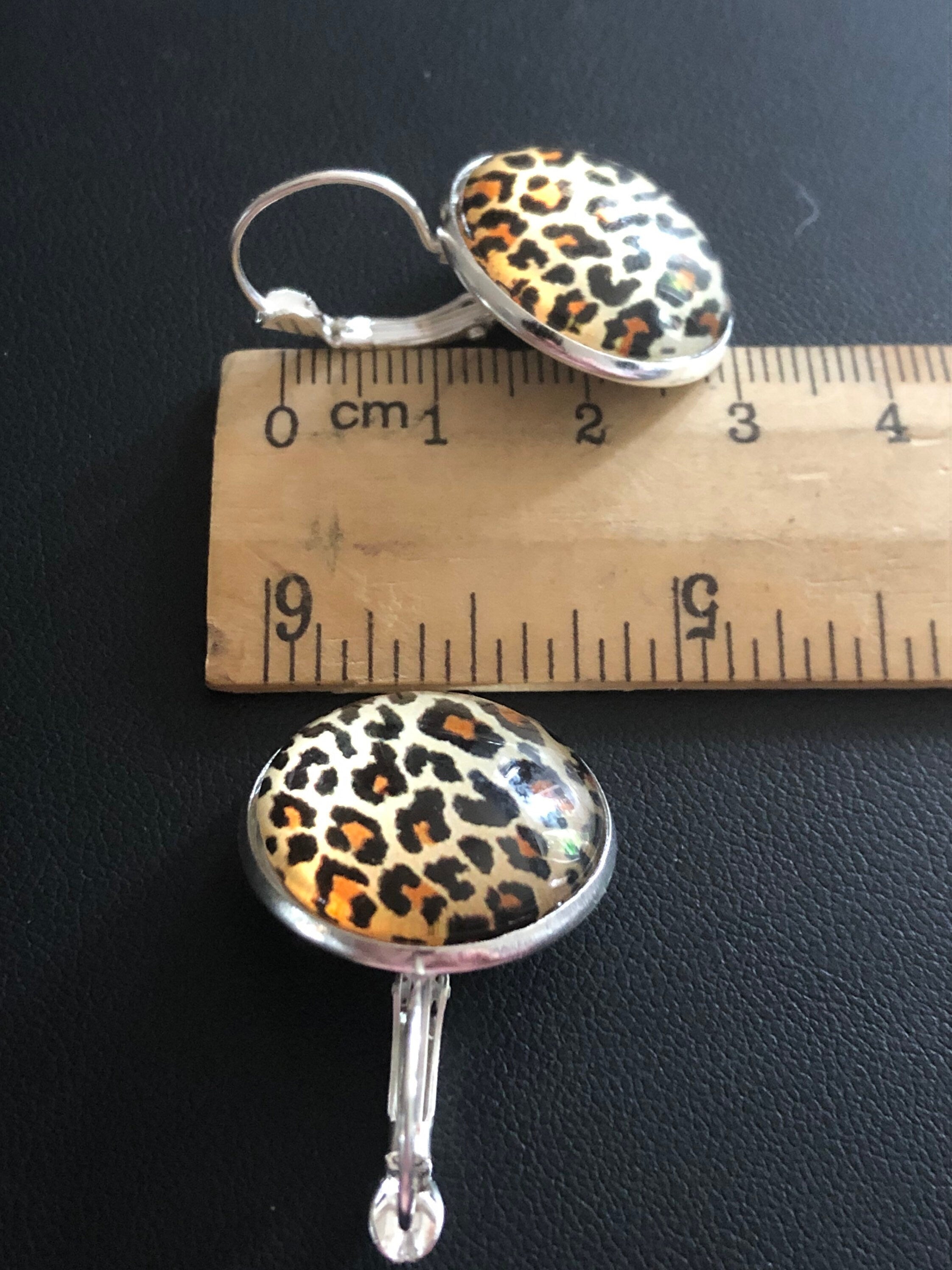 20mm Silver Brown glass animal Leopard print drop earrings
