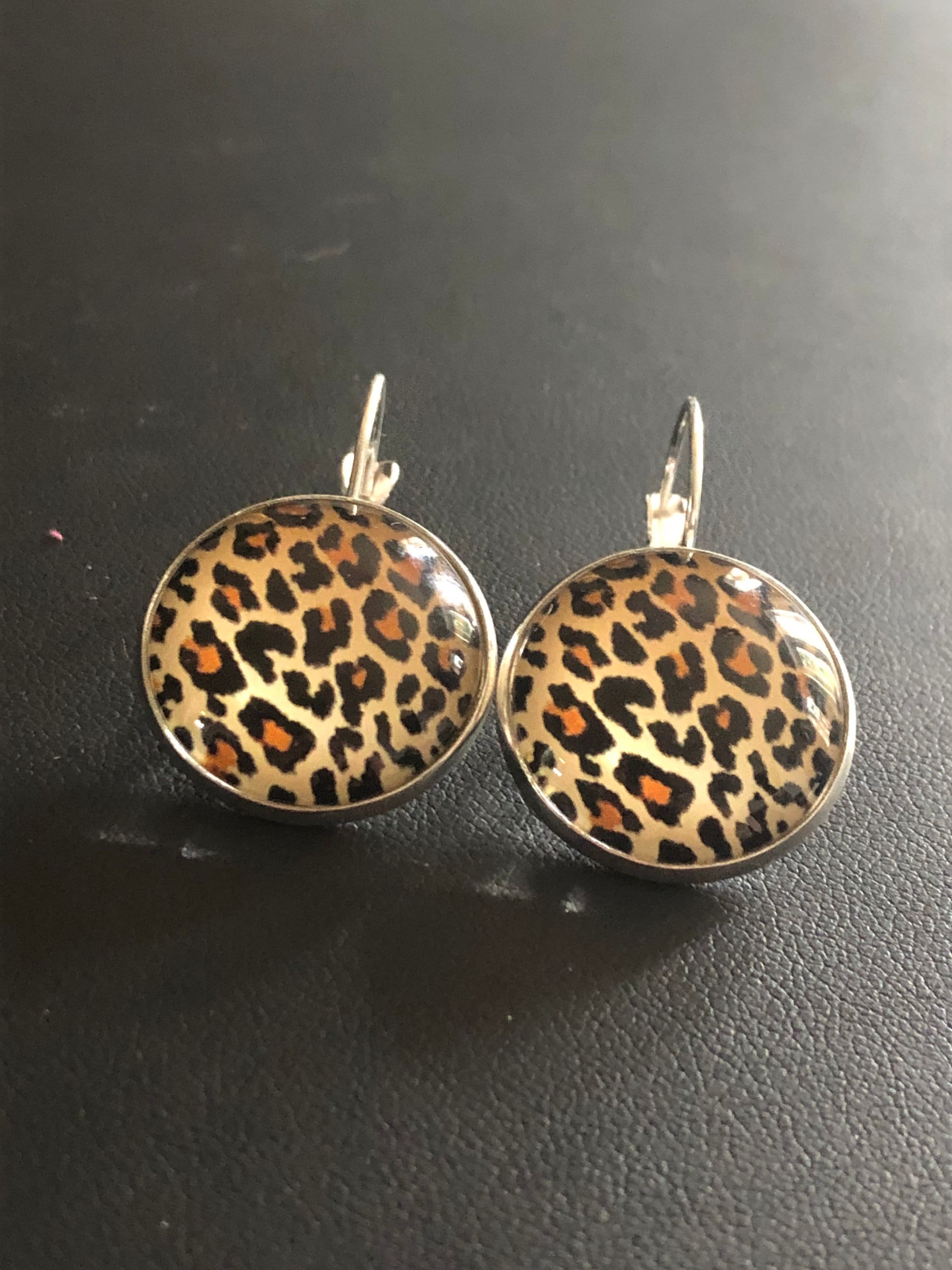 20mm Silver Brown glass animal Leopard print drop earrings