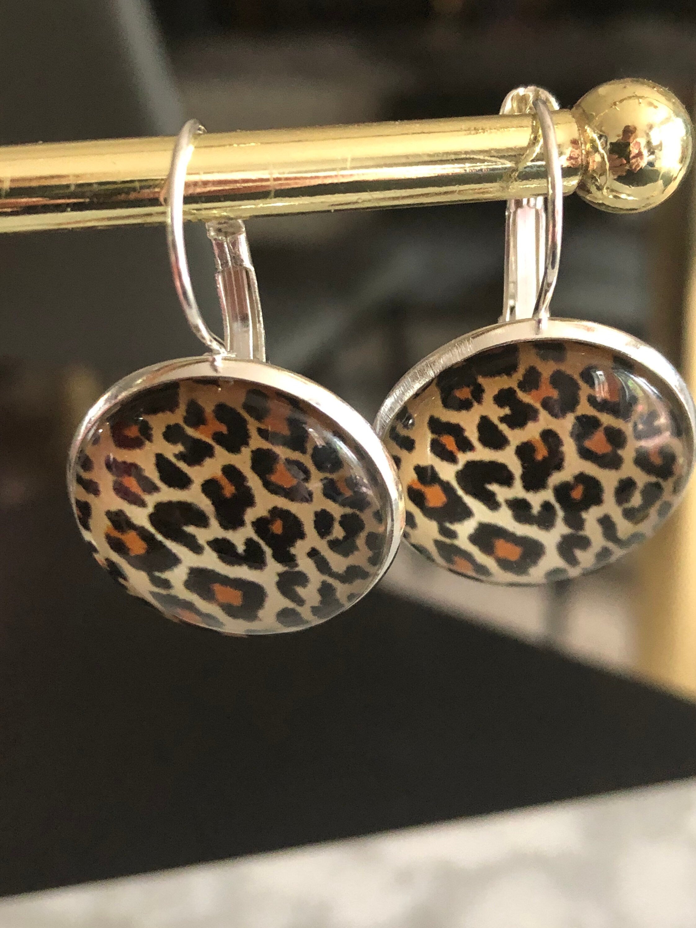 20mm Silver Brown glass animal Leopard print drop earrings