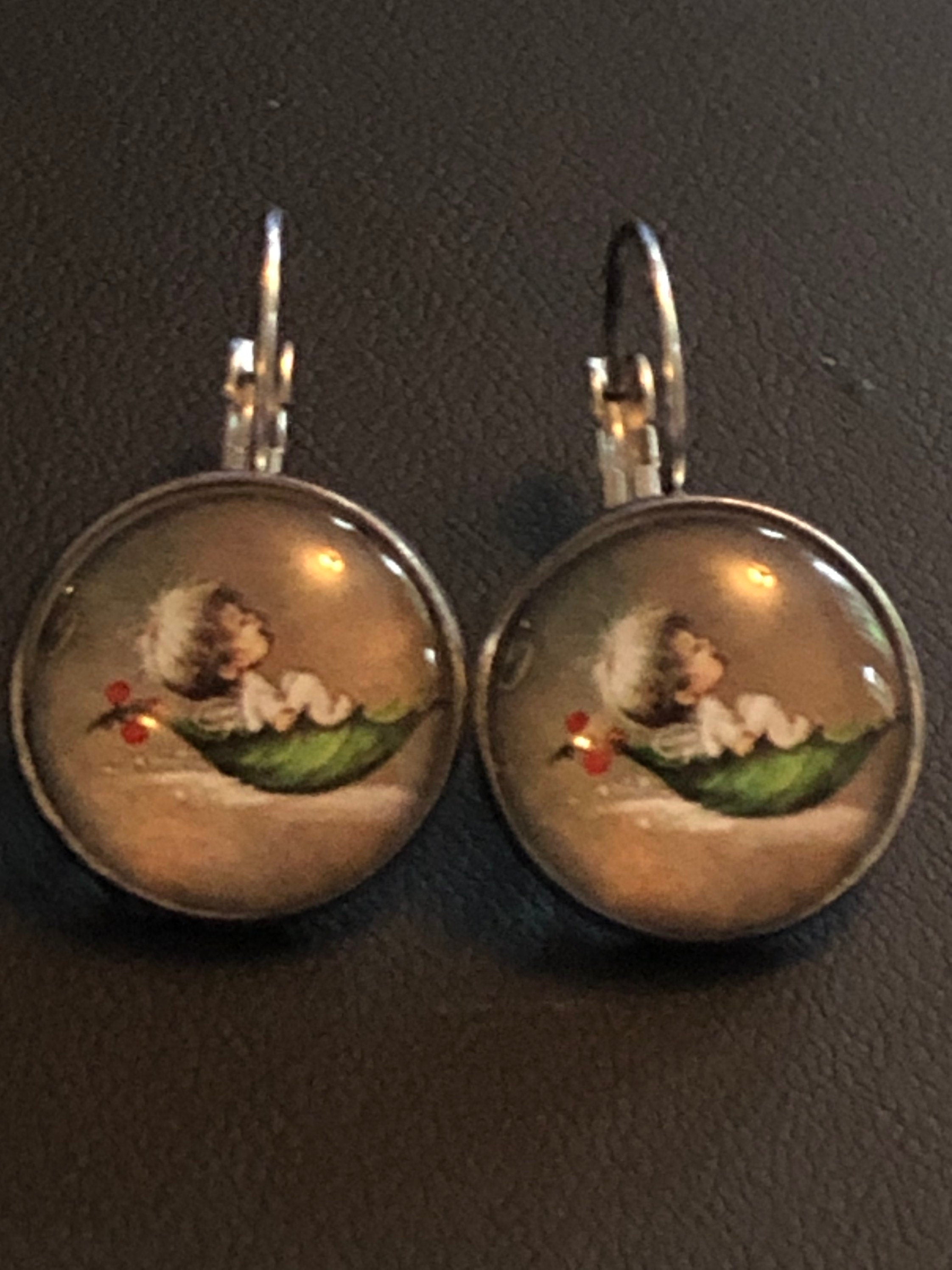 Stainless steel Christmas holly drop earrings