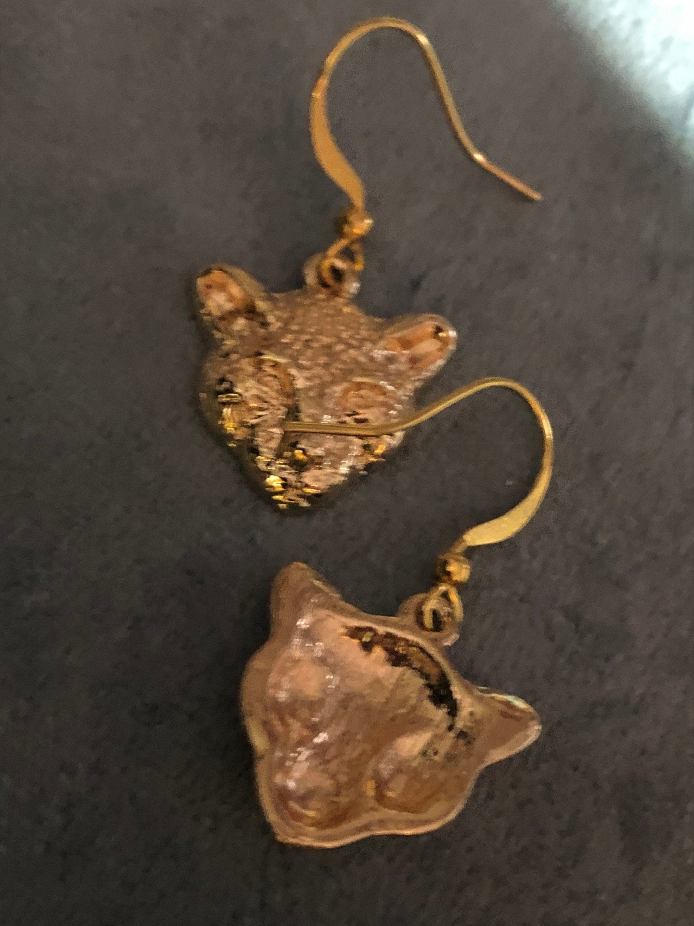 leopard panther cat dangly drop earrings gold tone