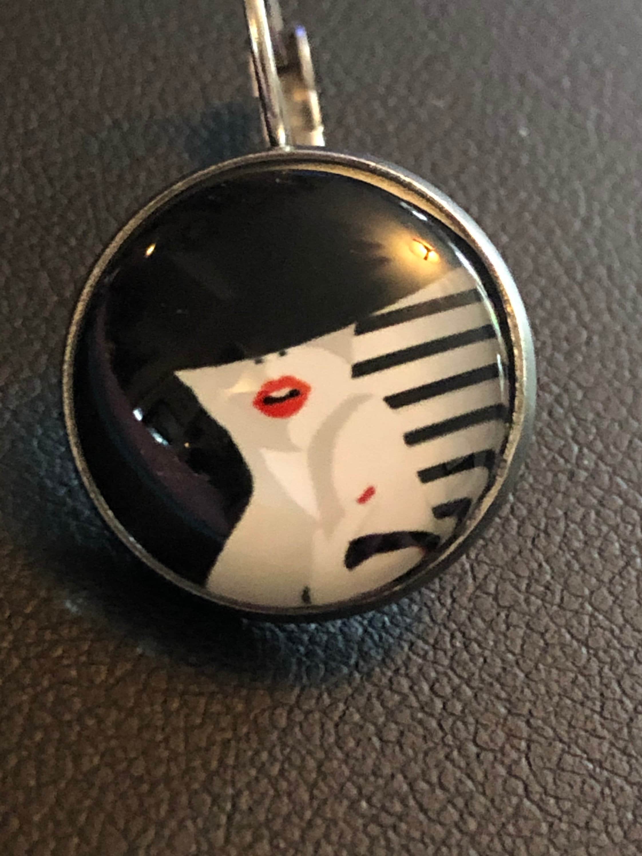Art Deco stylish lady monochrome drop earrings 1950s style