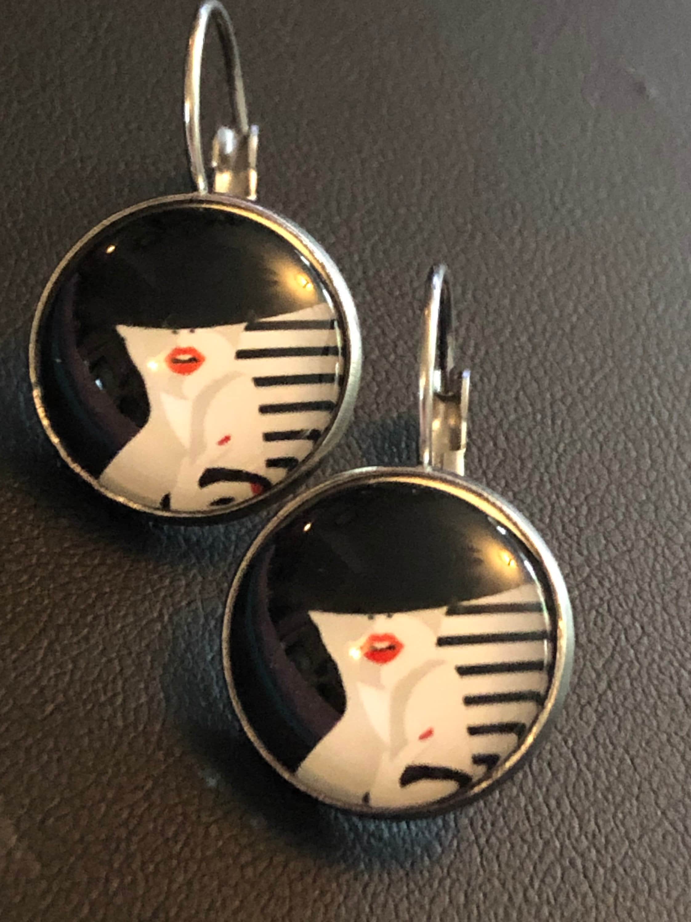 Art Deco stylish lady monochrome drop earrings 1950s style
