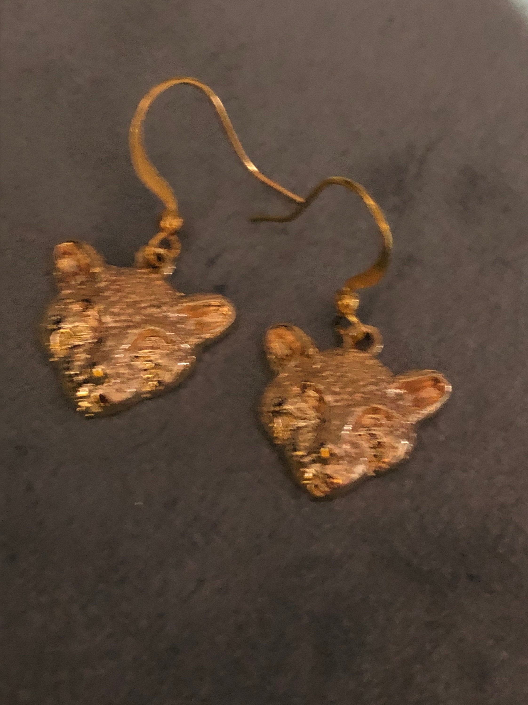 leopard panther cat dangly drop earrings gold tone
