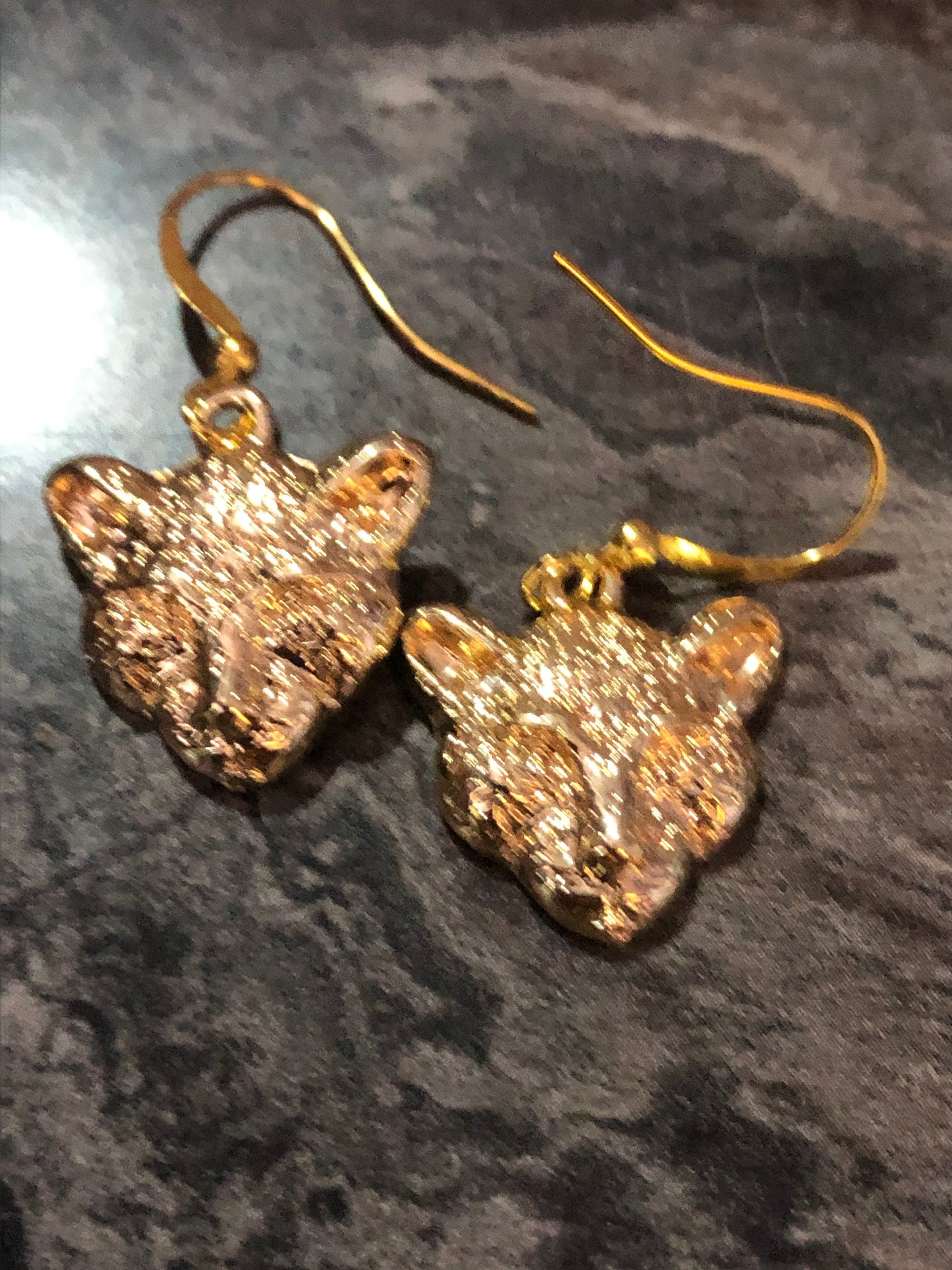leopard panther cat dangly drop earrings gold tone