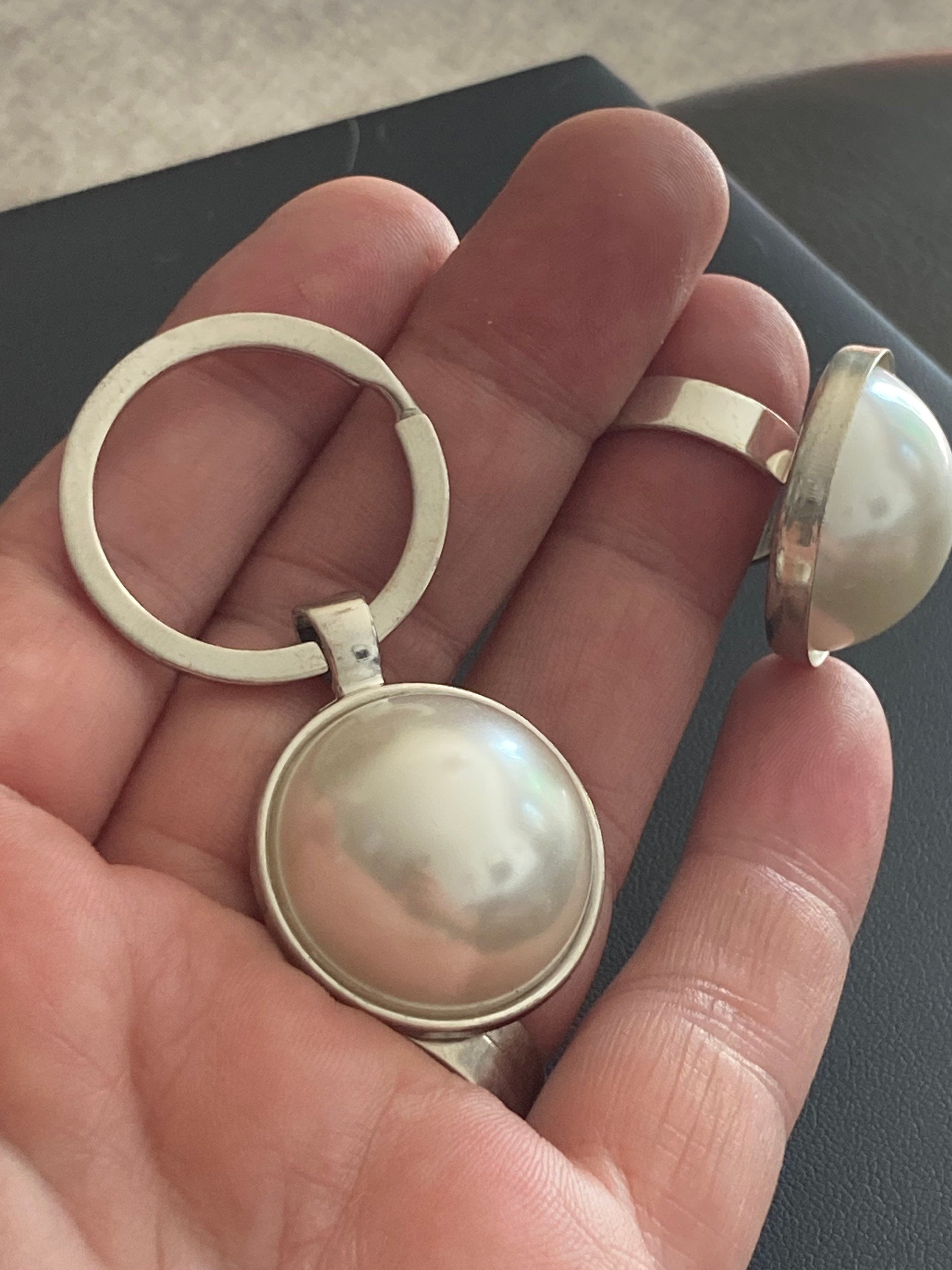 white faux Pearl silver keyring with 25mm plastic domed Pearl cabochon