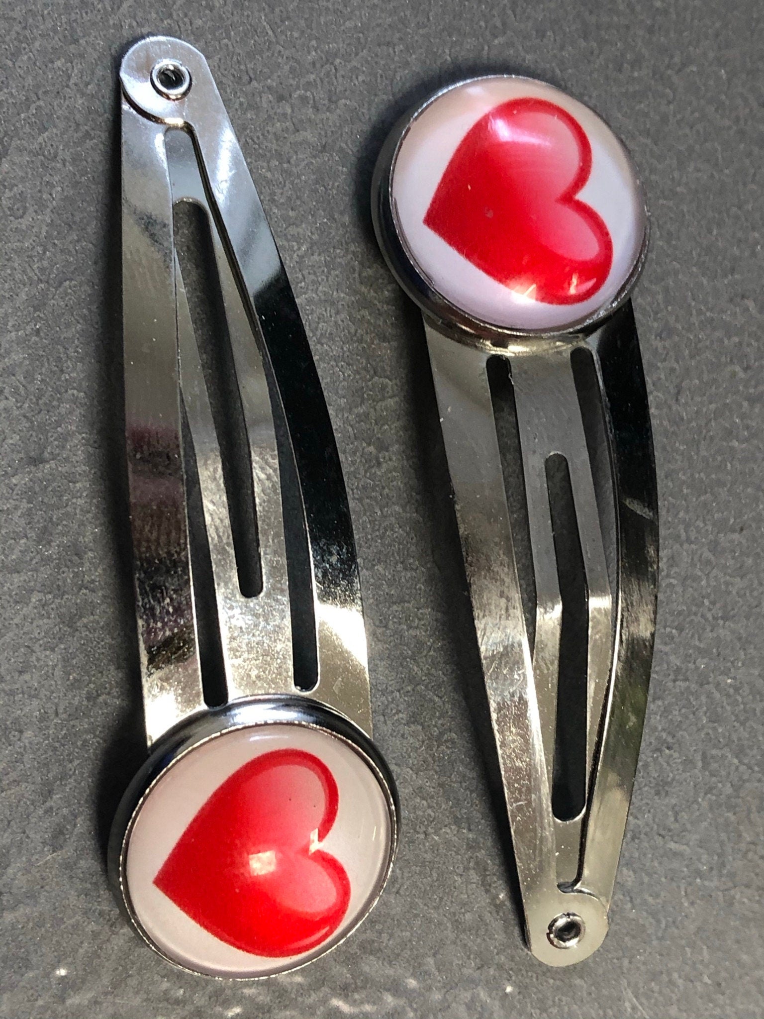 pair of red love heart hair clips silver tone snap lock closure girls