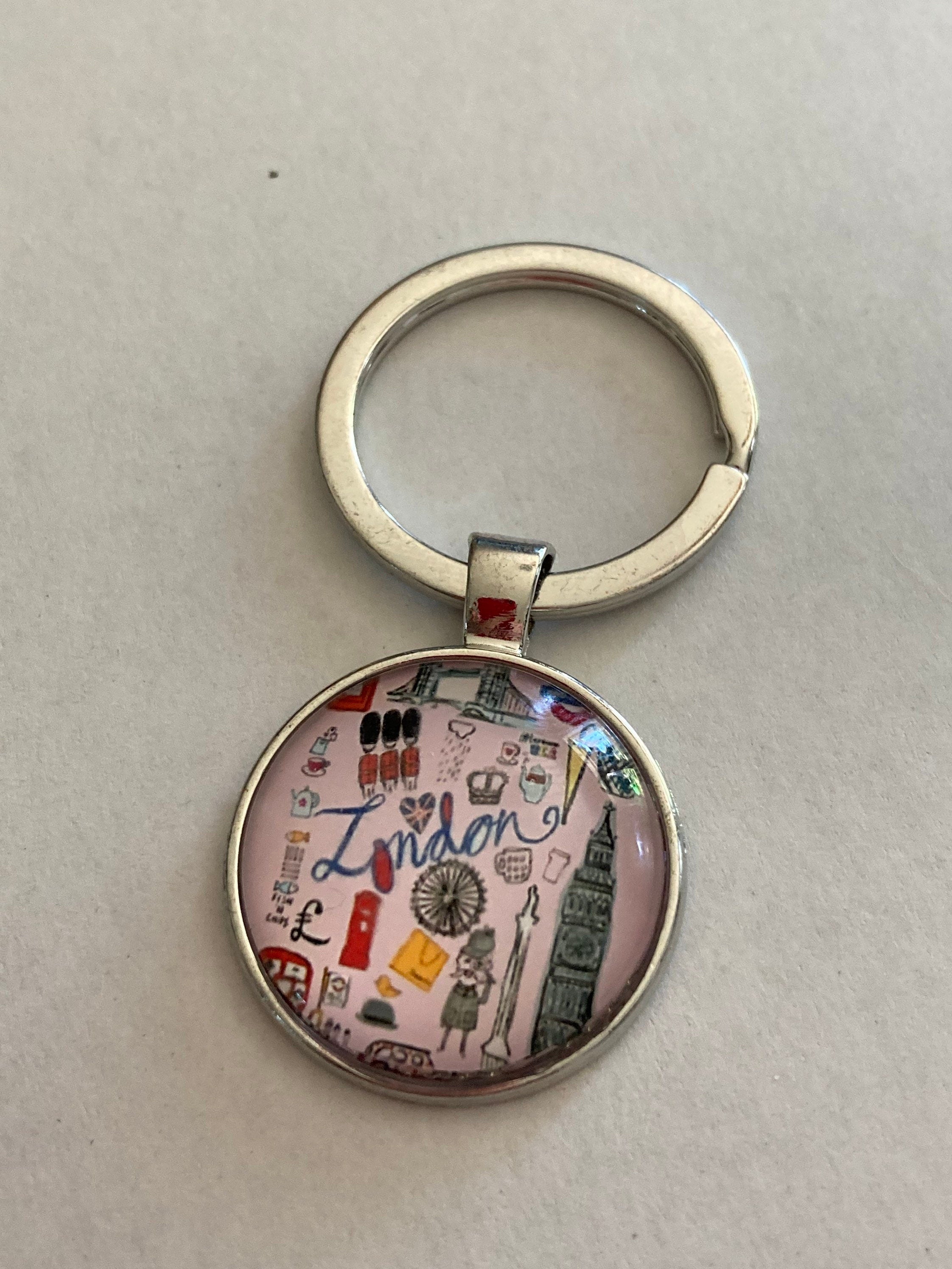City of London silver tone pink keyring Union Jack uk souvenir